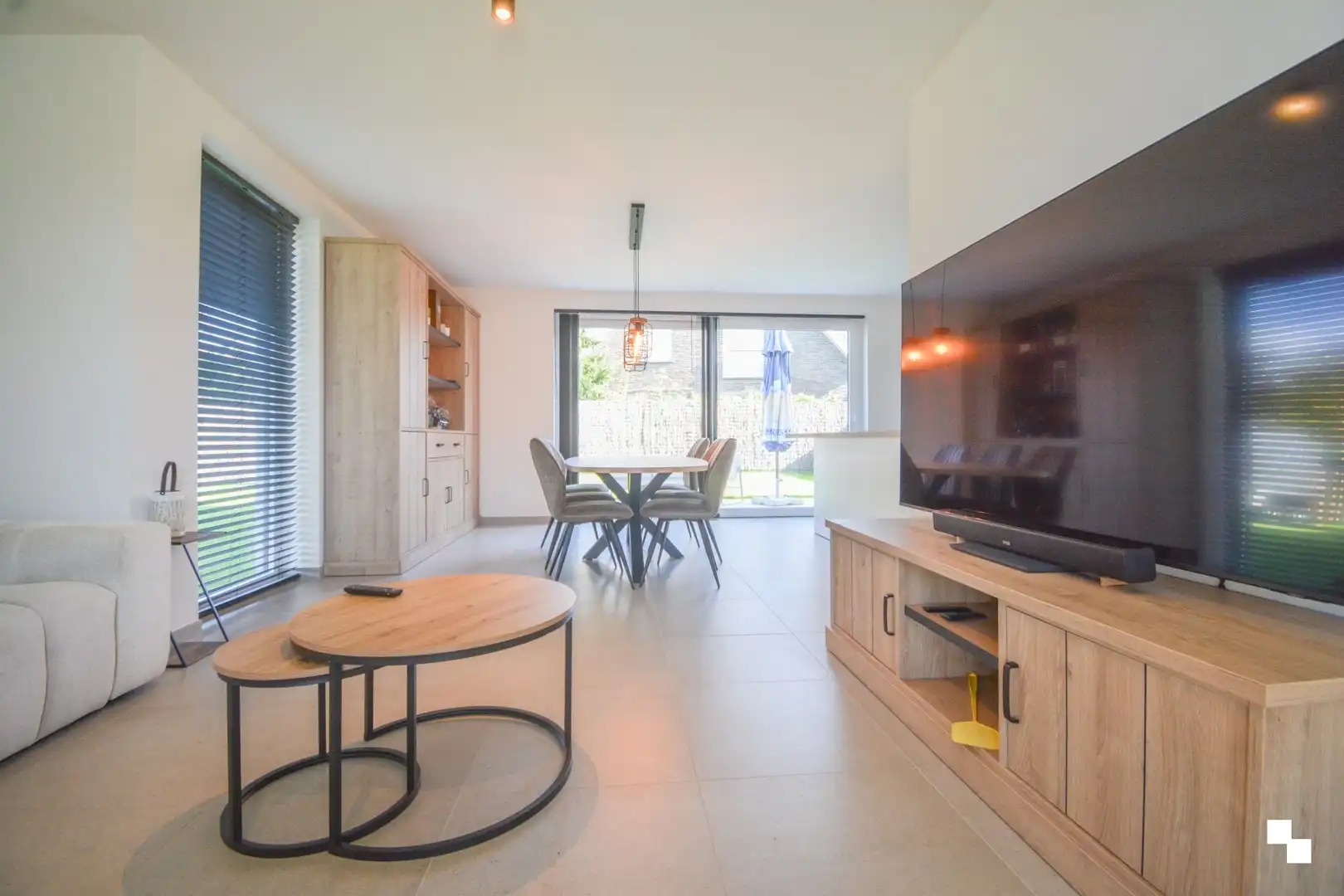 Energiezuinige recente half open bebouwing met tuin en garage te Gits foto 3