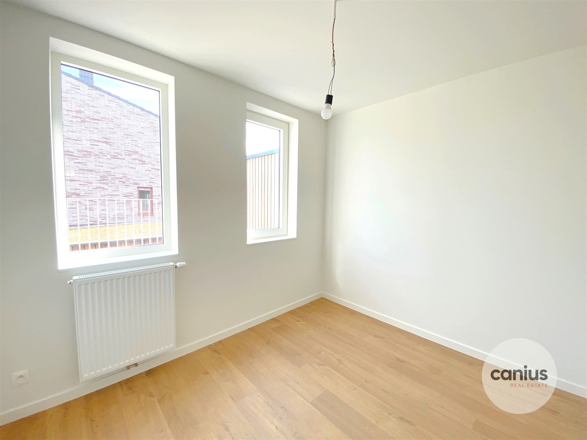 HEDENDAAGSE DUPLEX, 2SLKS + TERRAS, PARKING & BERGING foto 9