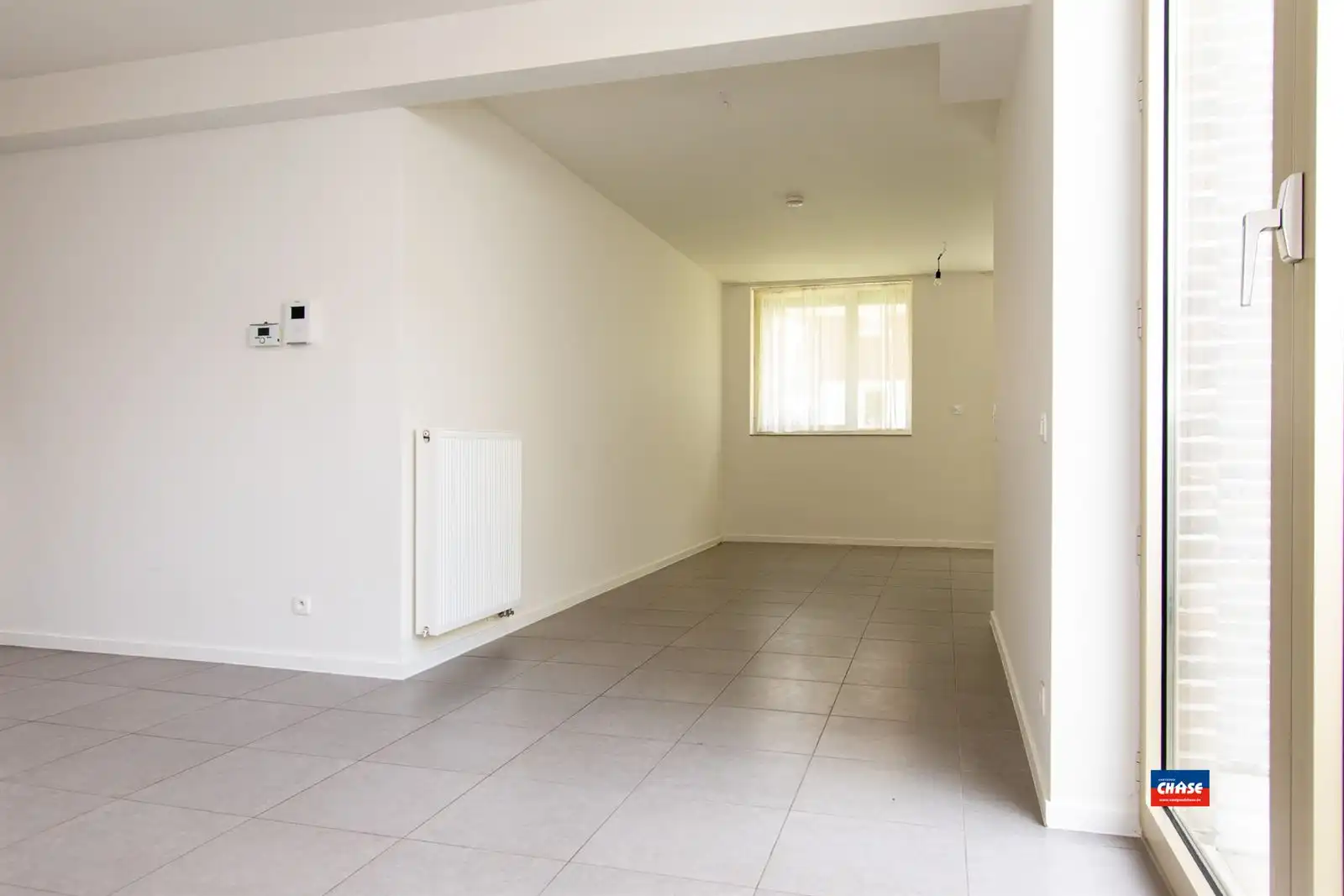 Recent gelijkvloersappartement met 2 slpks, terras en parking foto 7