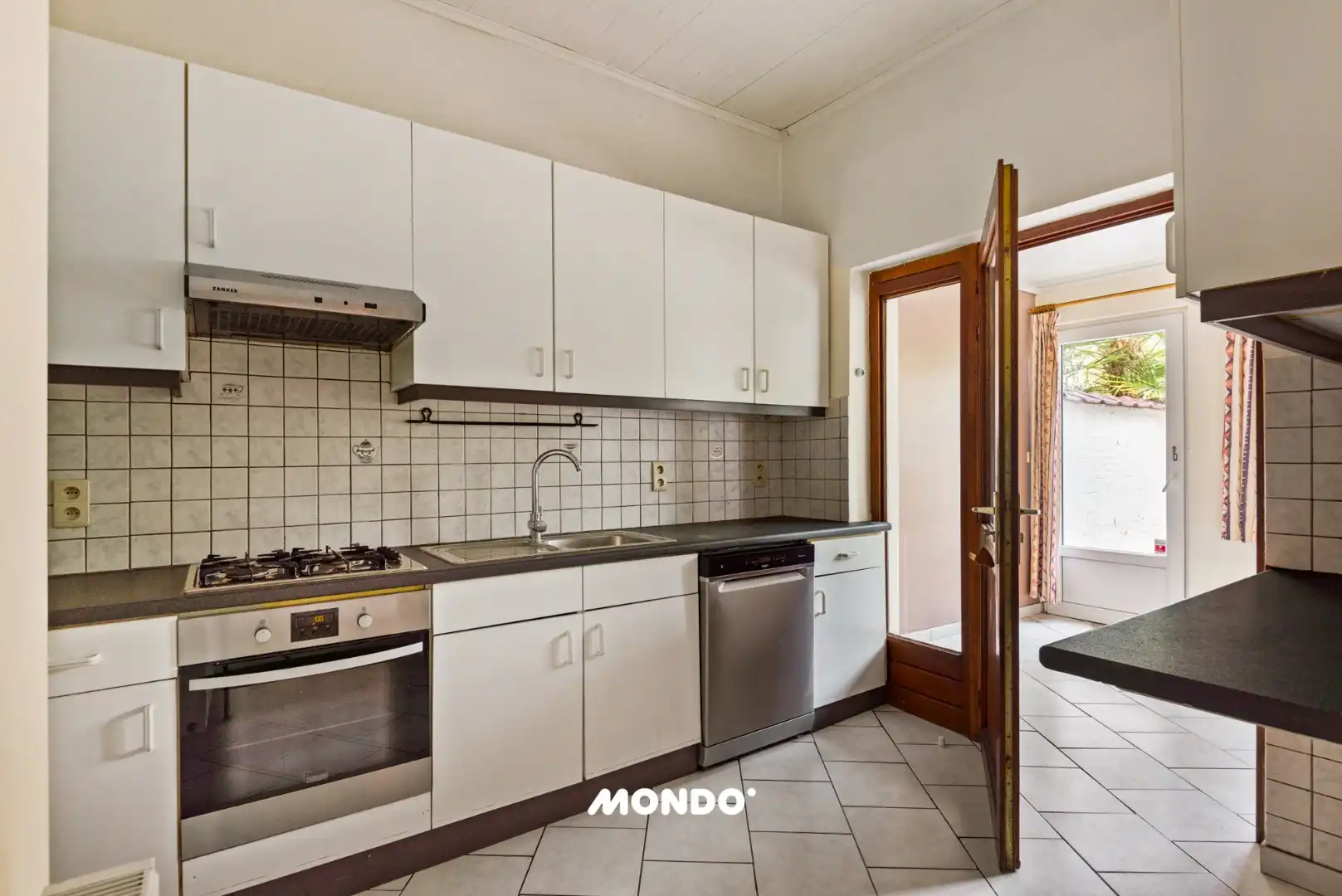 Royale woning, met tuin en garage in het groene Laken foto 7