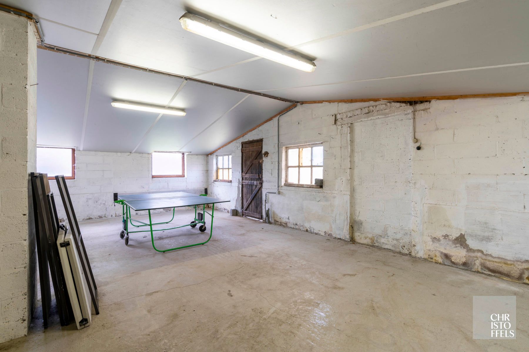 Instapklare woning (279m²) in groene omgeving te Kesselt-Lanaken! foto 27