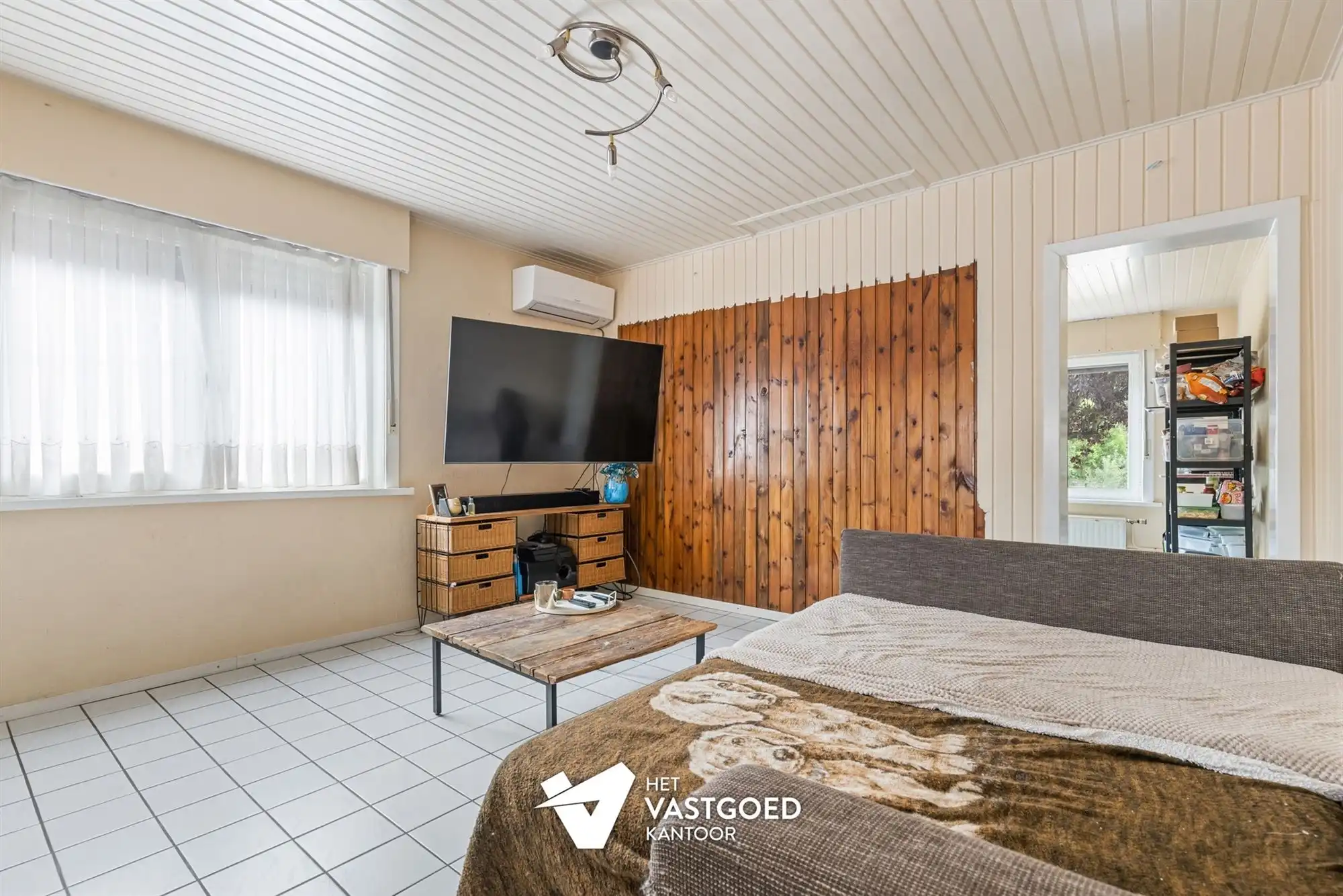 CHARMANTE WONING MET VEEL POTENTIEEL OP MOOI EN RUSTIG GELEGEN PERCEEL TE HAM foto 3