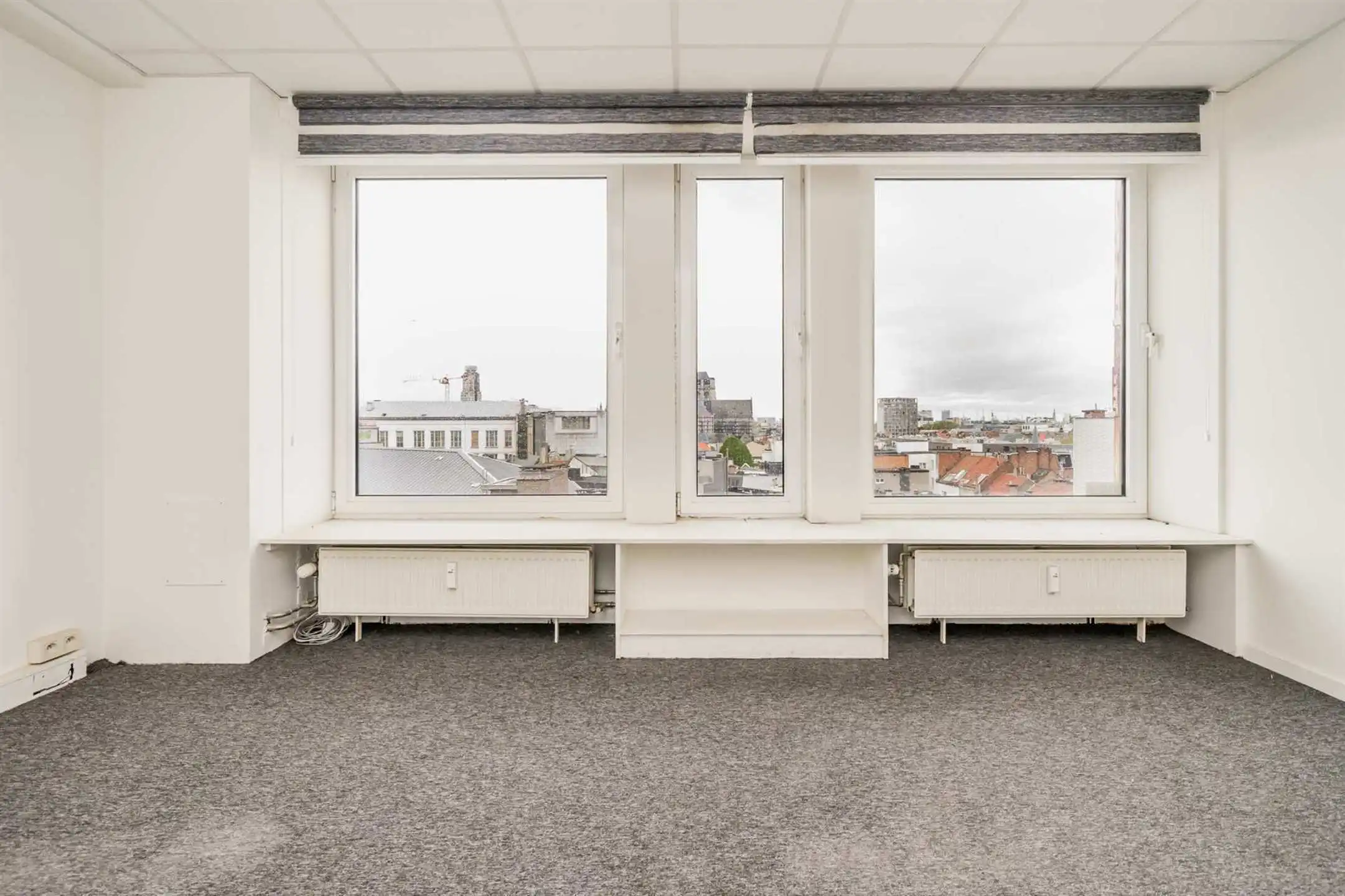 Ruim kantoor met 5 units nabij Centraal Station foto 8