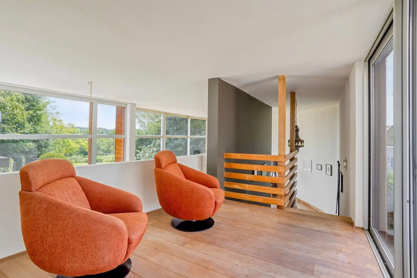 Architecturale woning met open zicht, privacy en uitzonderlijke lichtinval nabij het Hallerbos foto 21