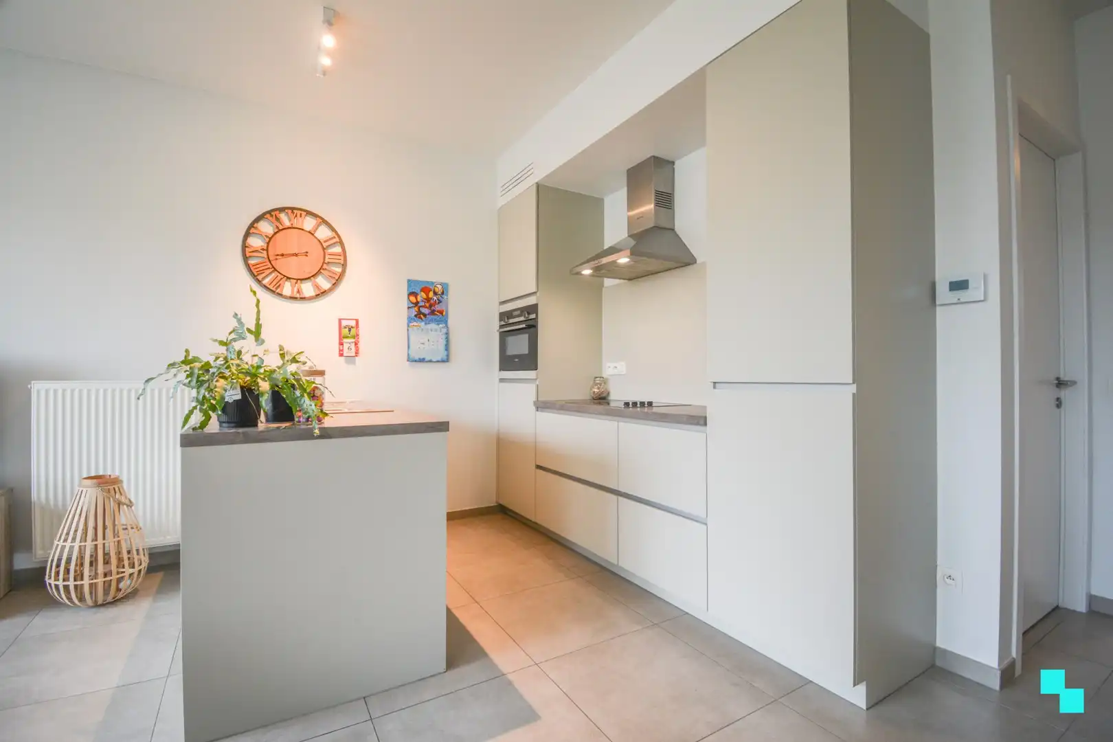 Energiezuinig gelijkvloers appartement met 2 slaapkamers en tuin -St-Eloois-Winkel foto 6