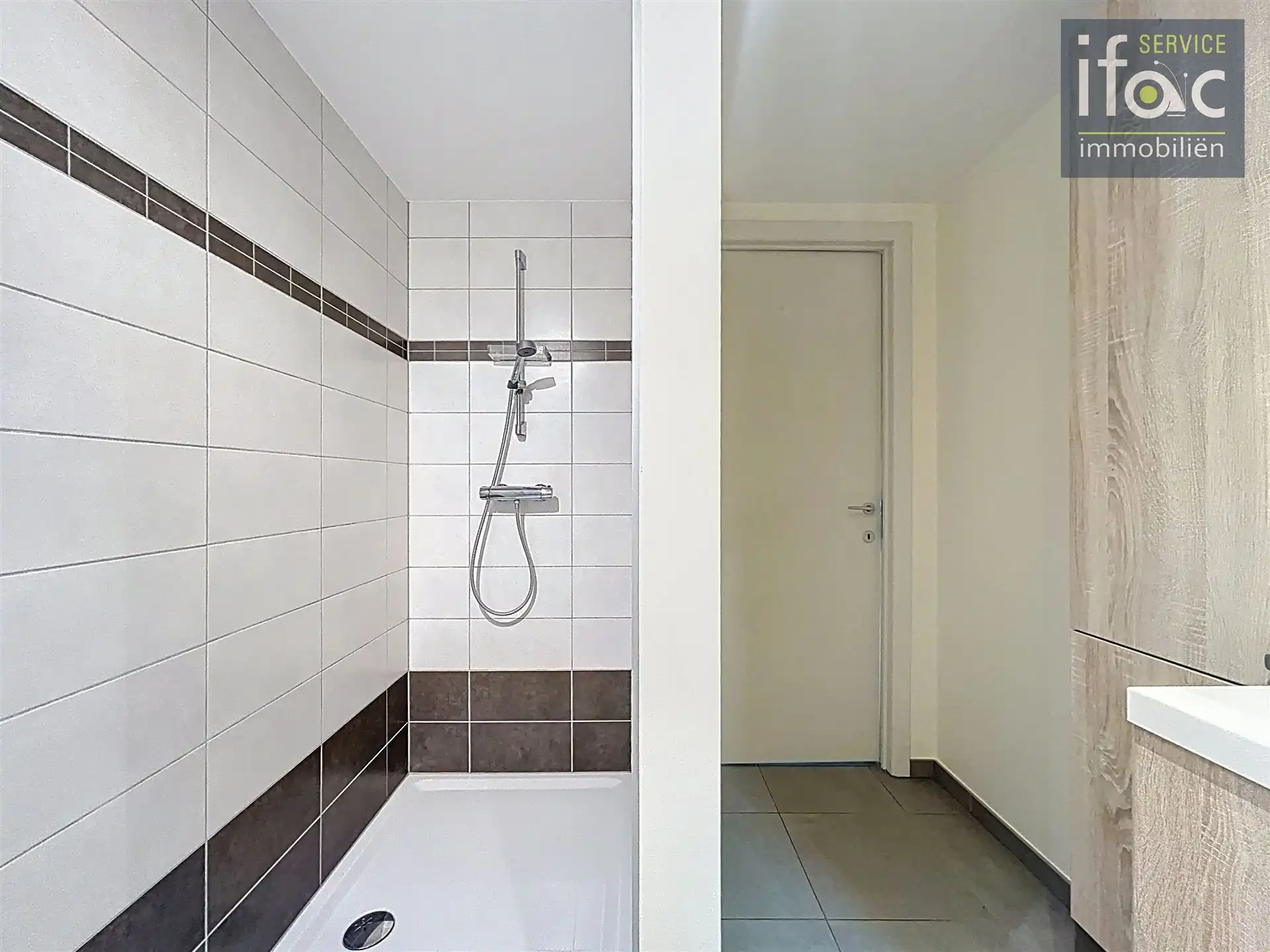 Mooi 2-slaapkamer appartement en parking in centrum Tervuren foto 10