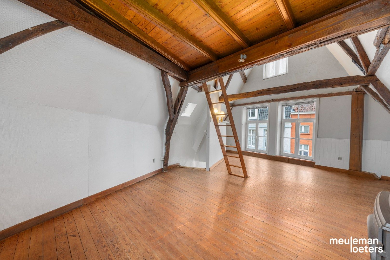 Schitterend gelegen te renoveren woning foto 12