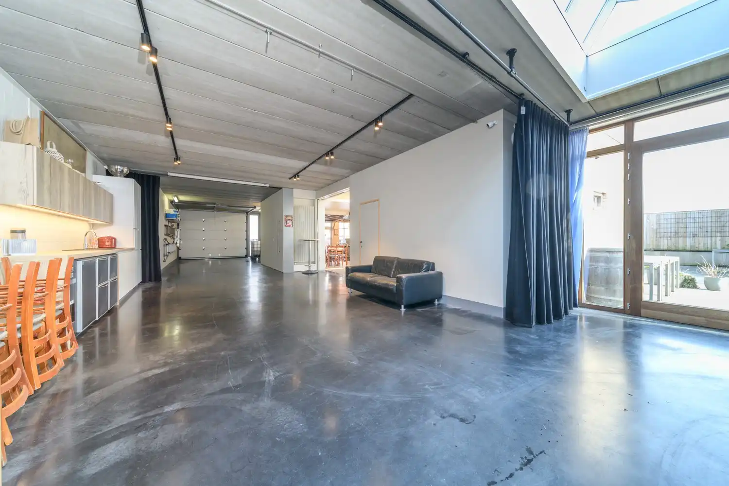 BEVEREN AAN DE IJZER: Handelszaak (momenteel horeca) met heel wat ruimte, woonst én zalige tuin op 1.150m² totale grondoppervlakte. foto 7