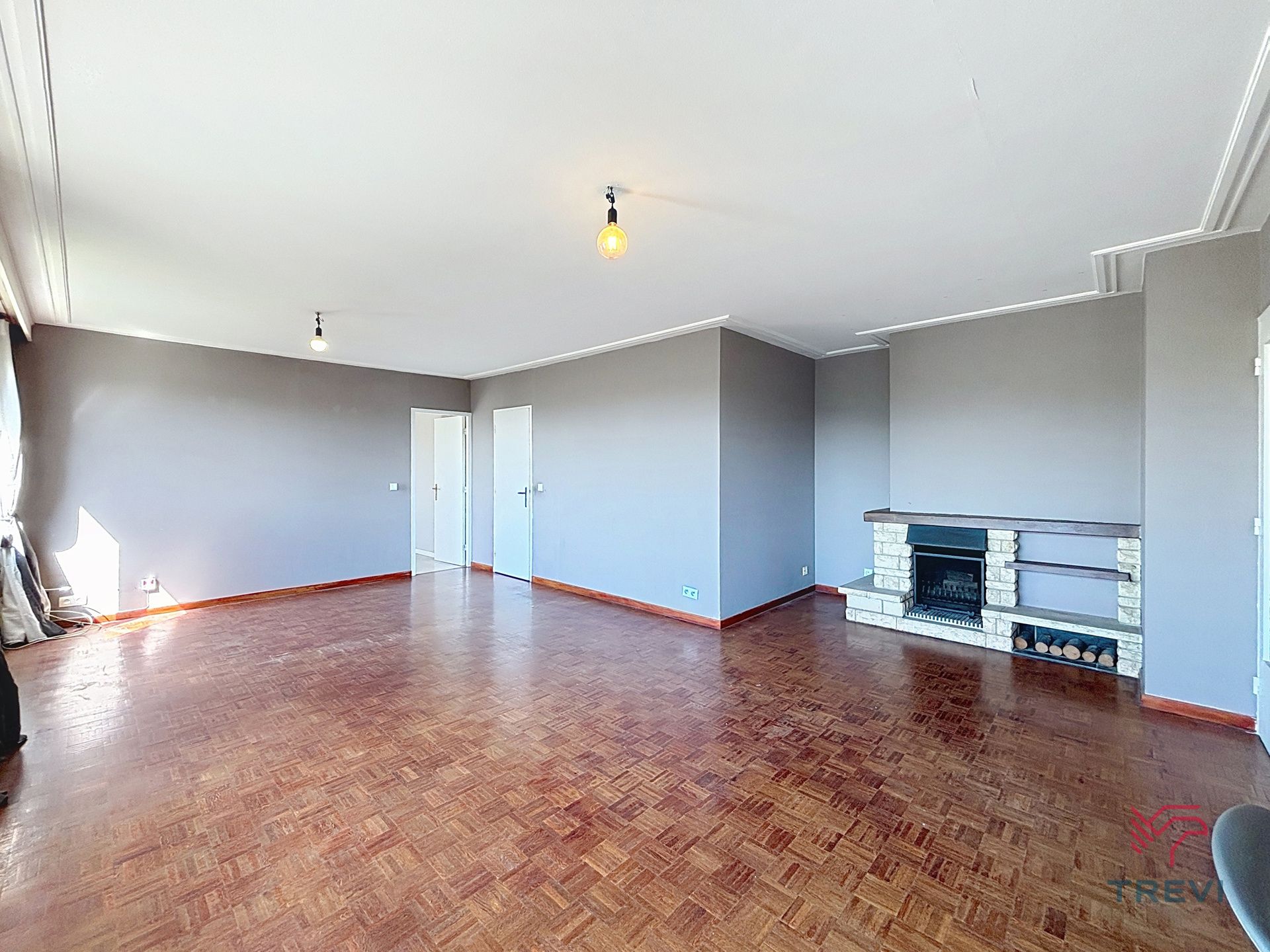 Mooi appartement met 1 slaapkamer van ± 63 m² foto 2