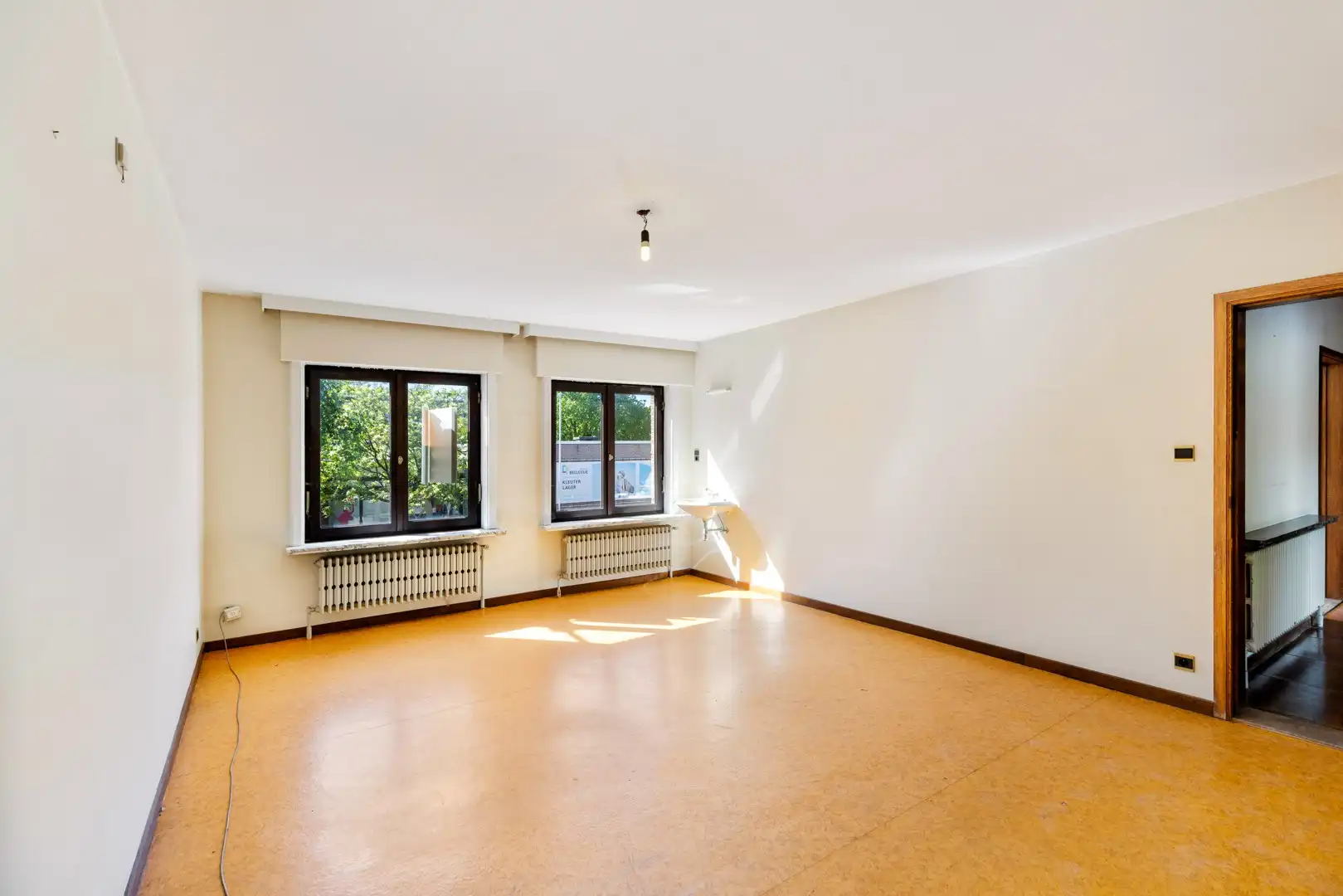 Ruime gezinswoning met 6 slaapkamers foto 15