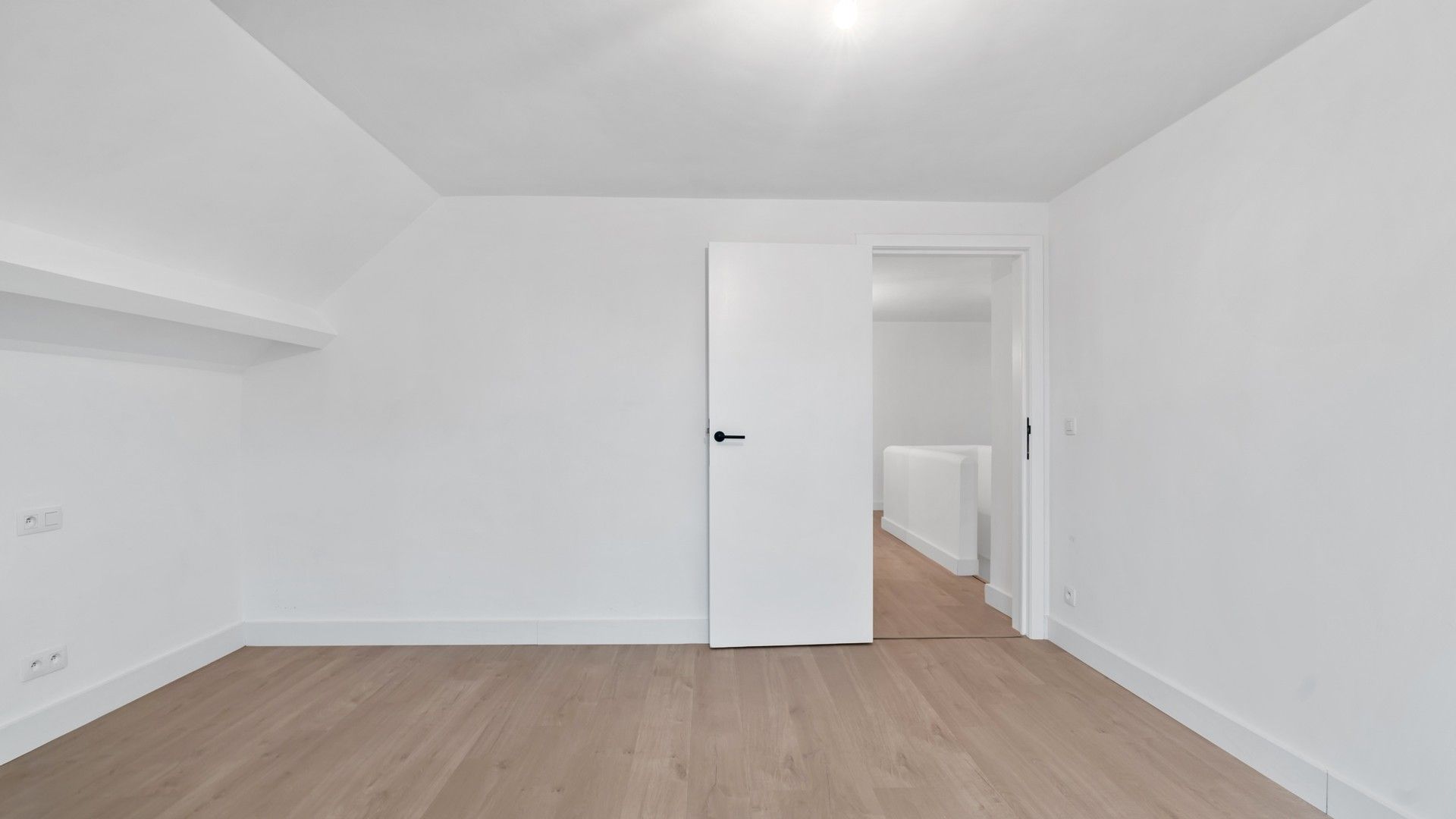 Ruime instapklare woning met 4 slaapkamers foto 20