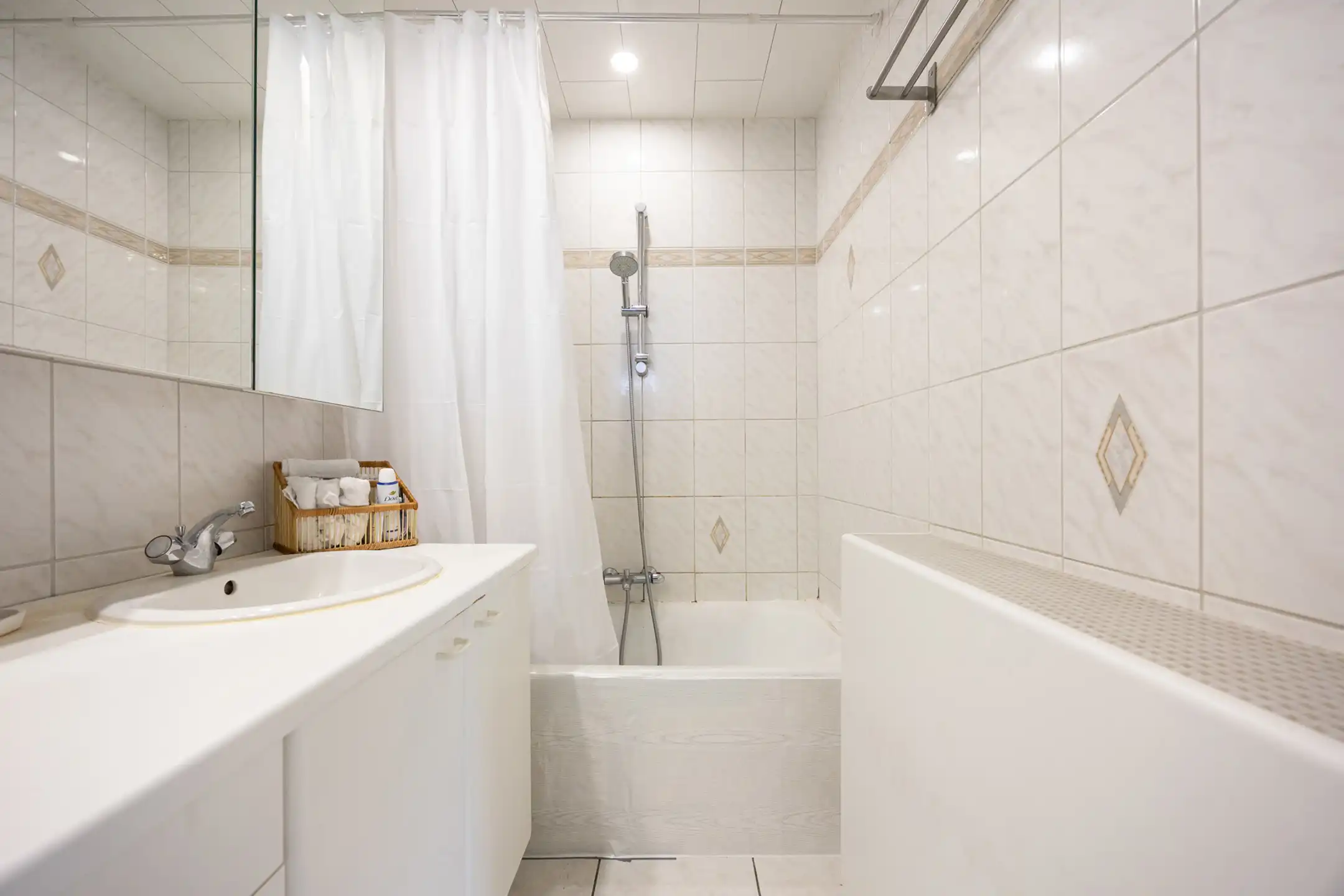 Gunstig gelegen woning met drie slaapkamers en garage foto 18