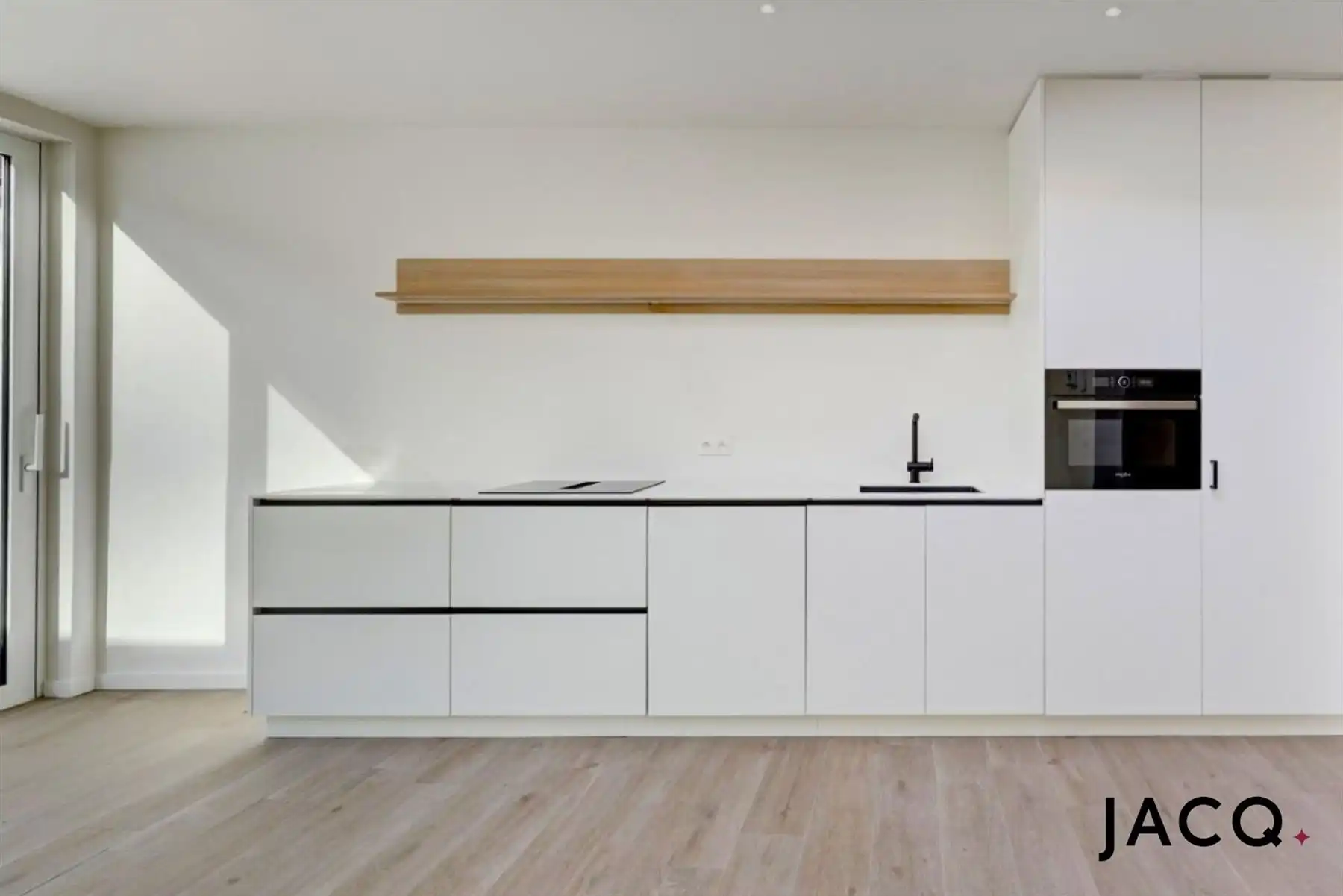 Volledig gerenoveerde woning nabij het centrum! foto 5
