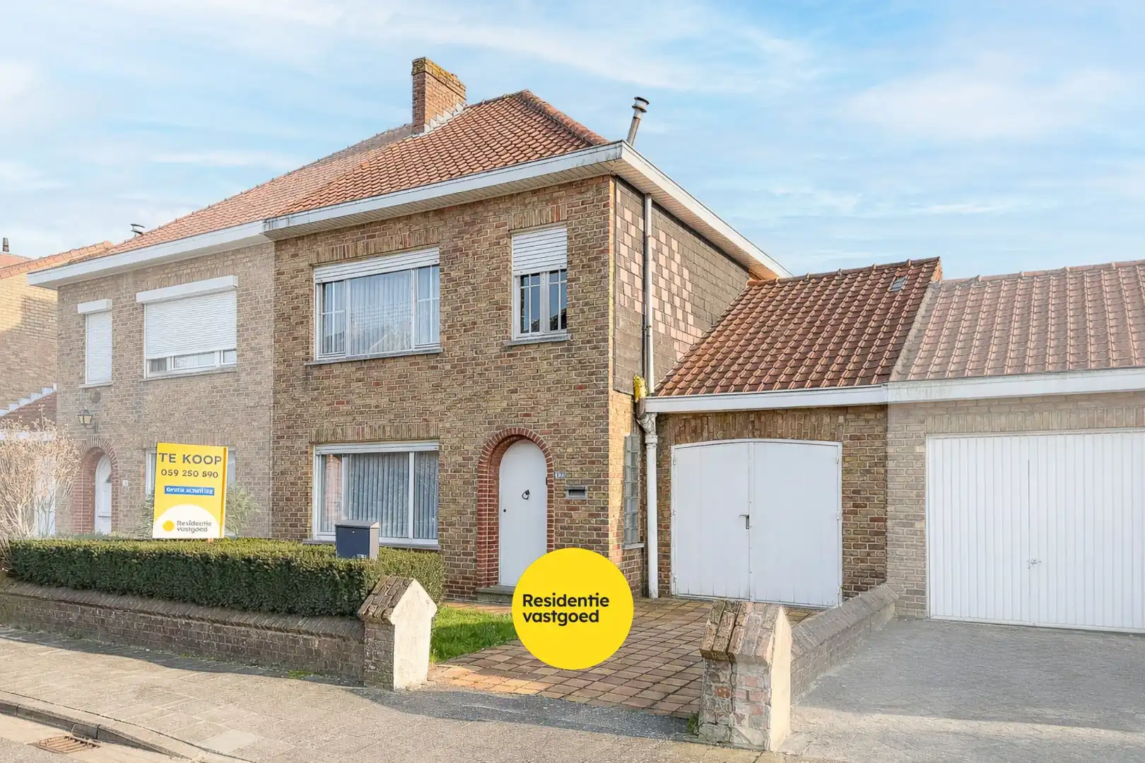 Hoofdfoto van de publicatie: Ruime woning met zuidgerichte tuin te Sint-Michiels