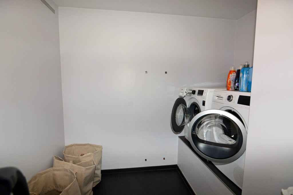 Moderne, energiezuinige woning met 4 slpks op 7a 7ca. foto 19