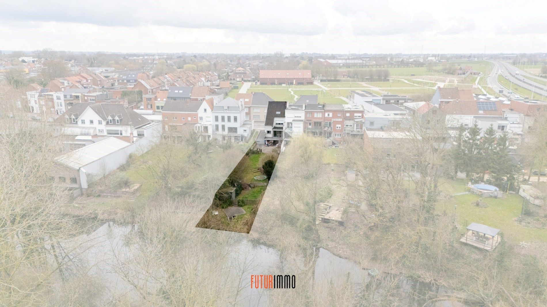 Instapklare HOB met 4 slaapkamers en ruime tuin foto 27