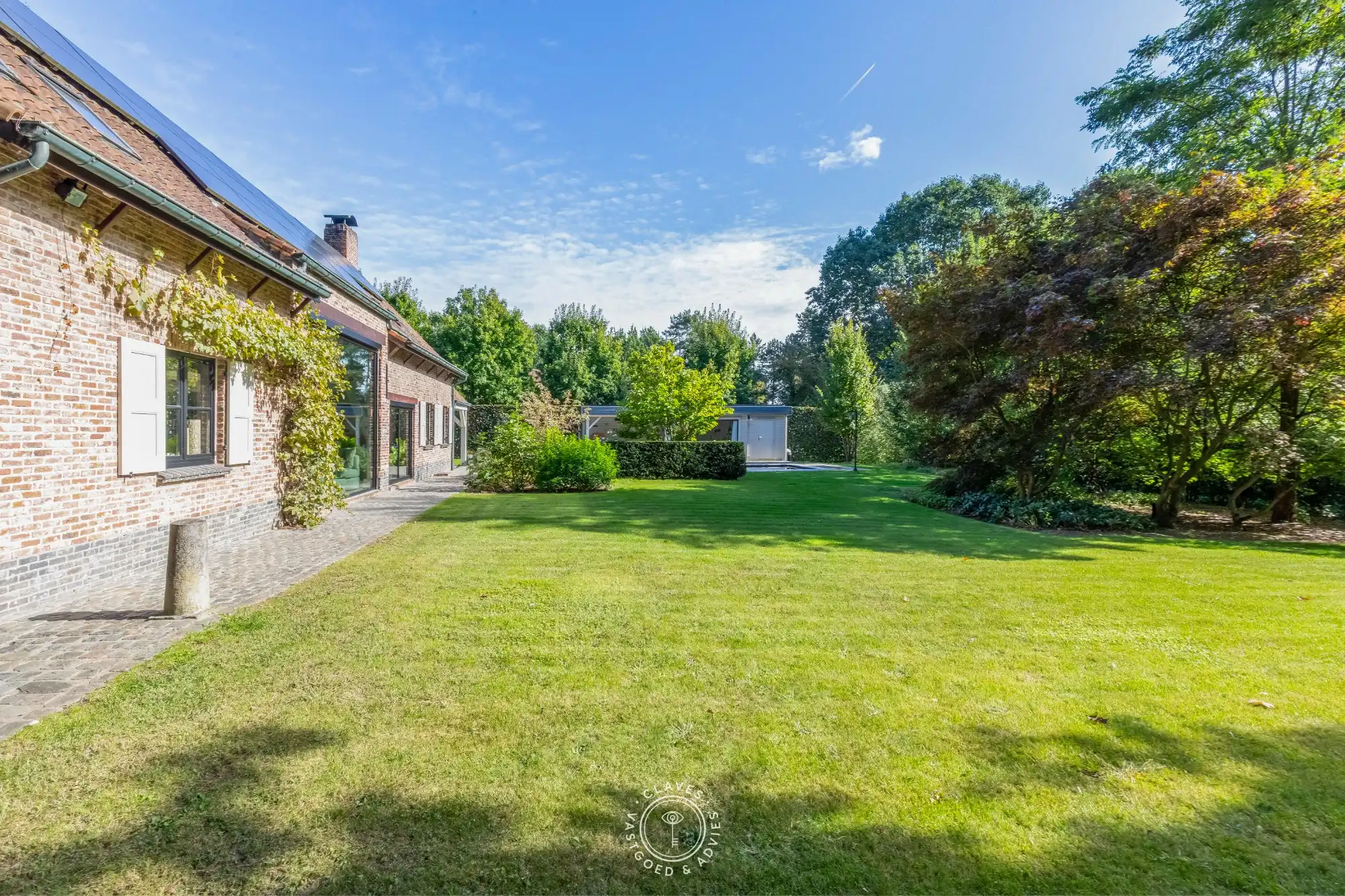 Villa met karakter, zwembad en een zee aan groen in Waasmunster foto 16
