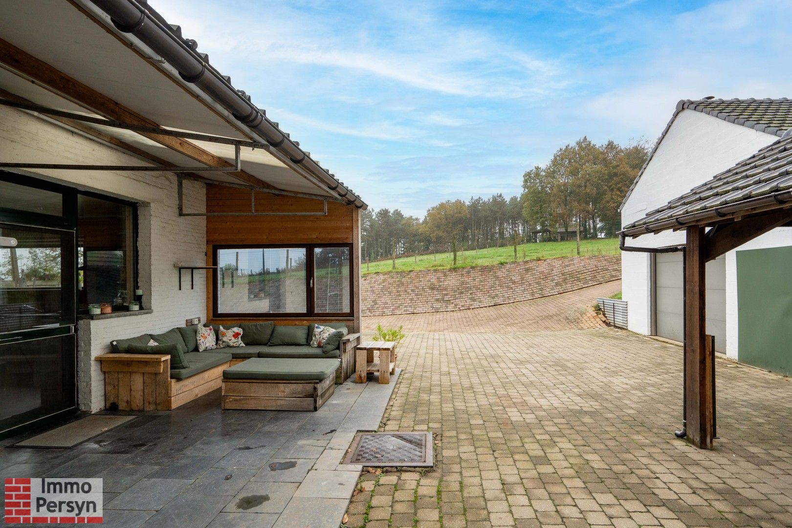 Uitstekend gelegen woning in een groene omgeving, op bijna 20 are grond. foto 26