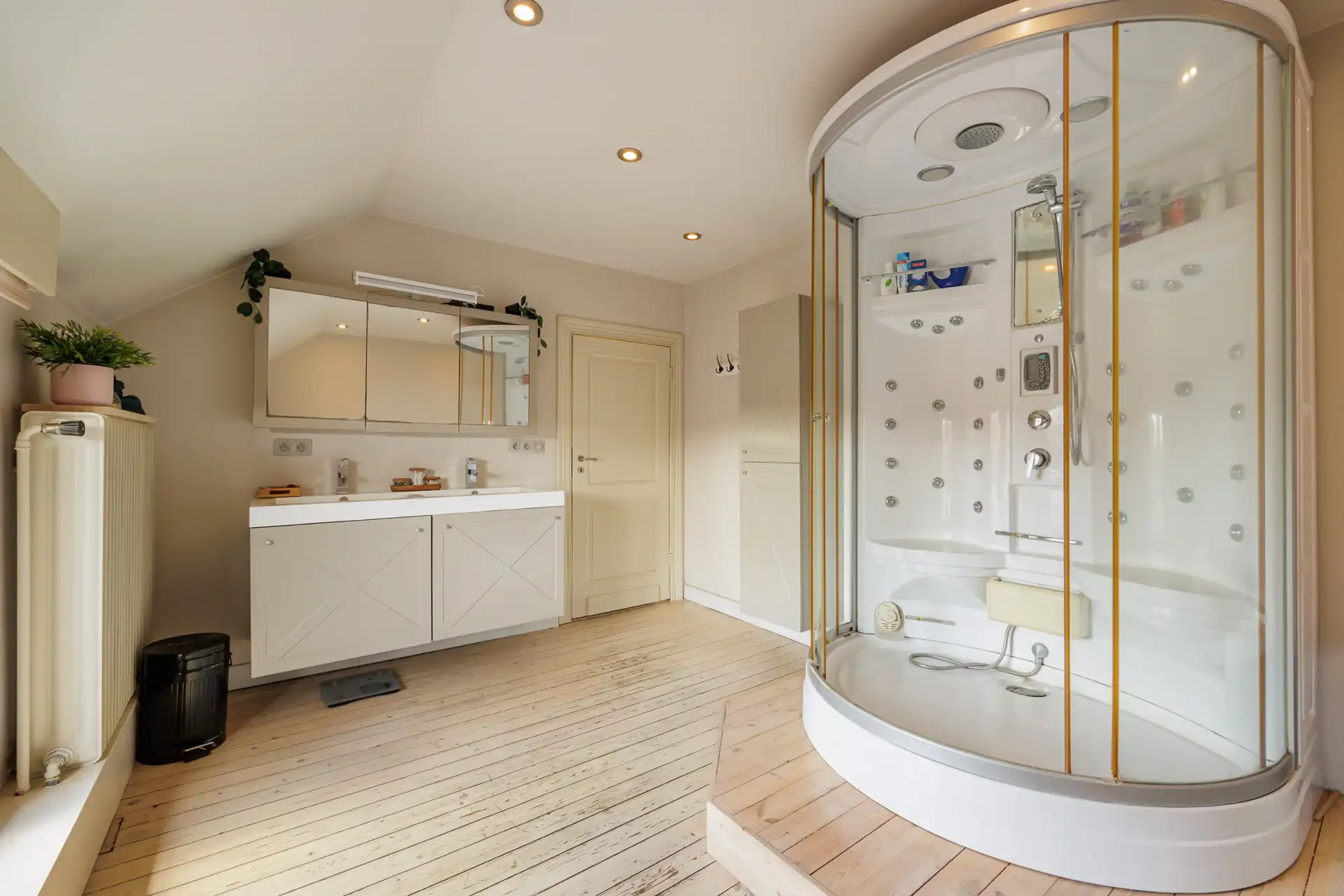 Charmante gezinswoning met tuin foto 12