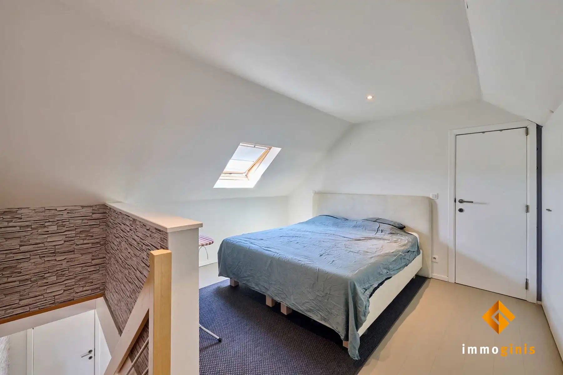 Verrassend ruim 1-slaapkamerappartement met zonnig terrasje, vlakbij centrum Leopoldsburg! foto 12