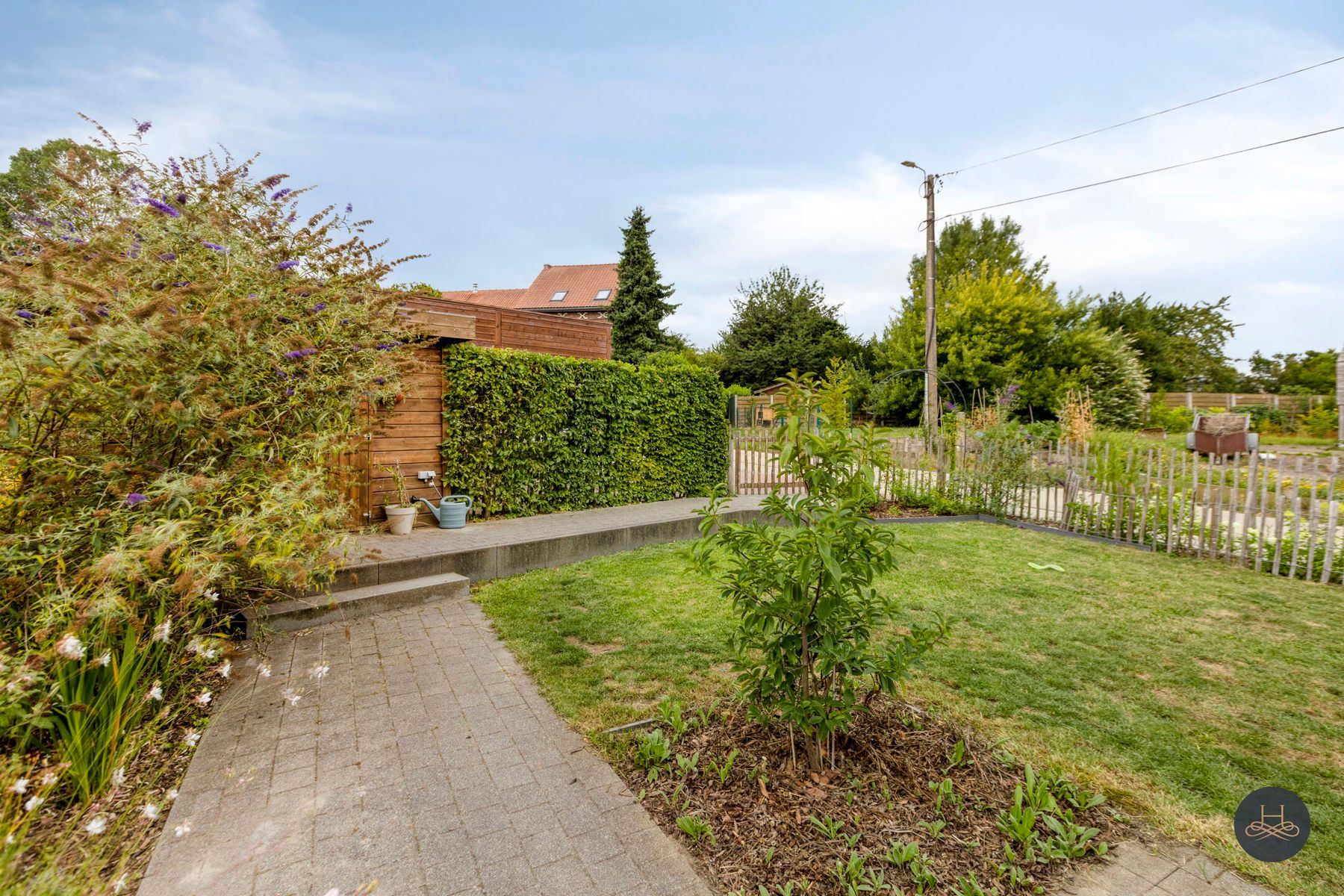 Gezellige en moderne halfopen woning met leuke tuin foto 25