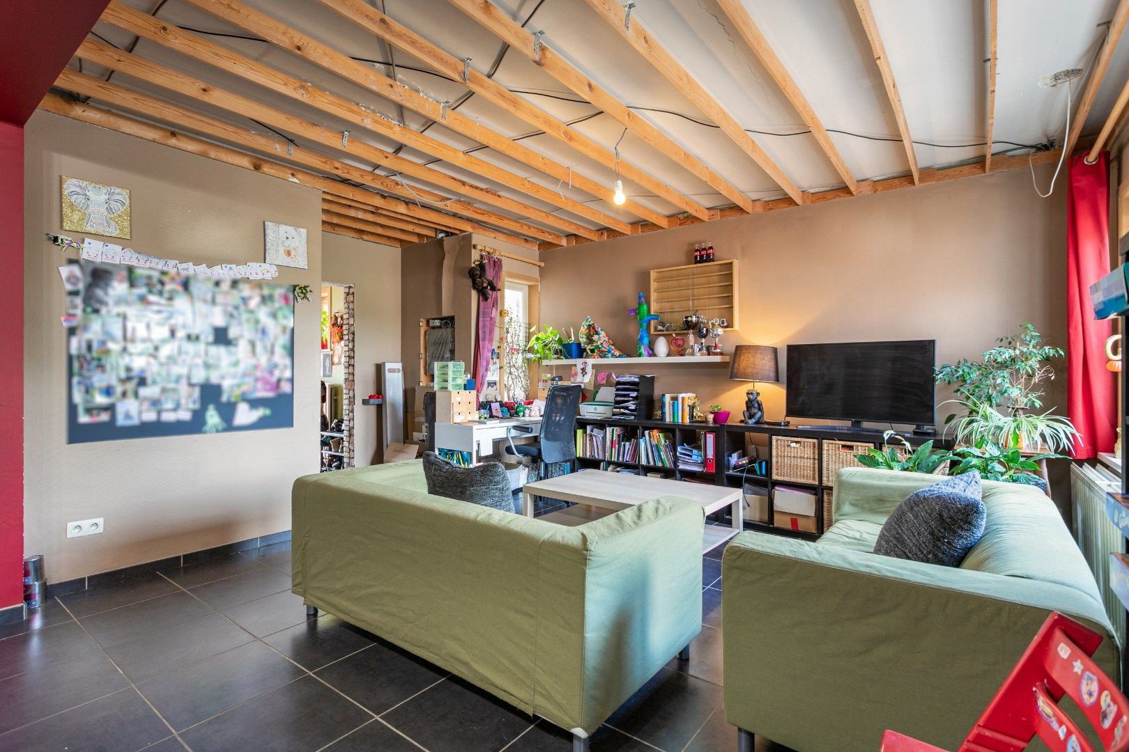 Op te frissen woning met 3 slpks en tuin te Roosdaal foto 5