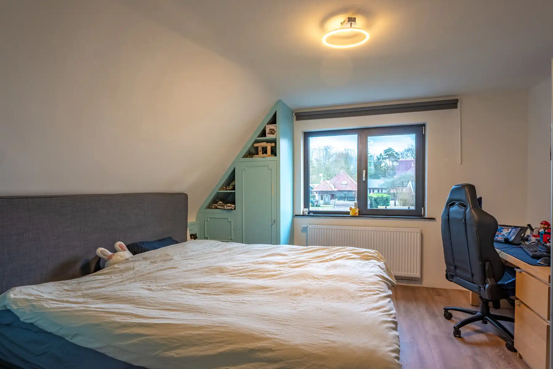 Instapklare woning met 4 slpks en ruime tuin in Kalmthout foto 12