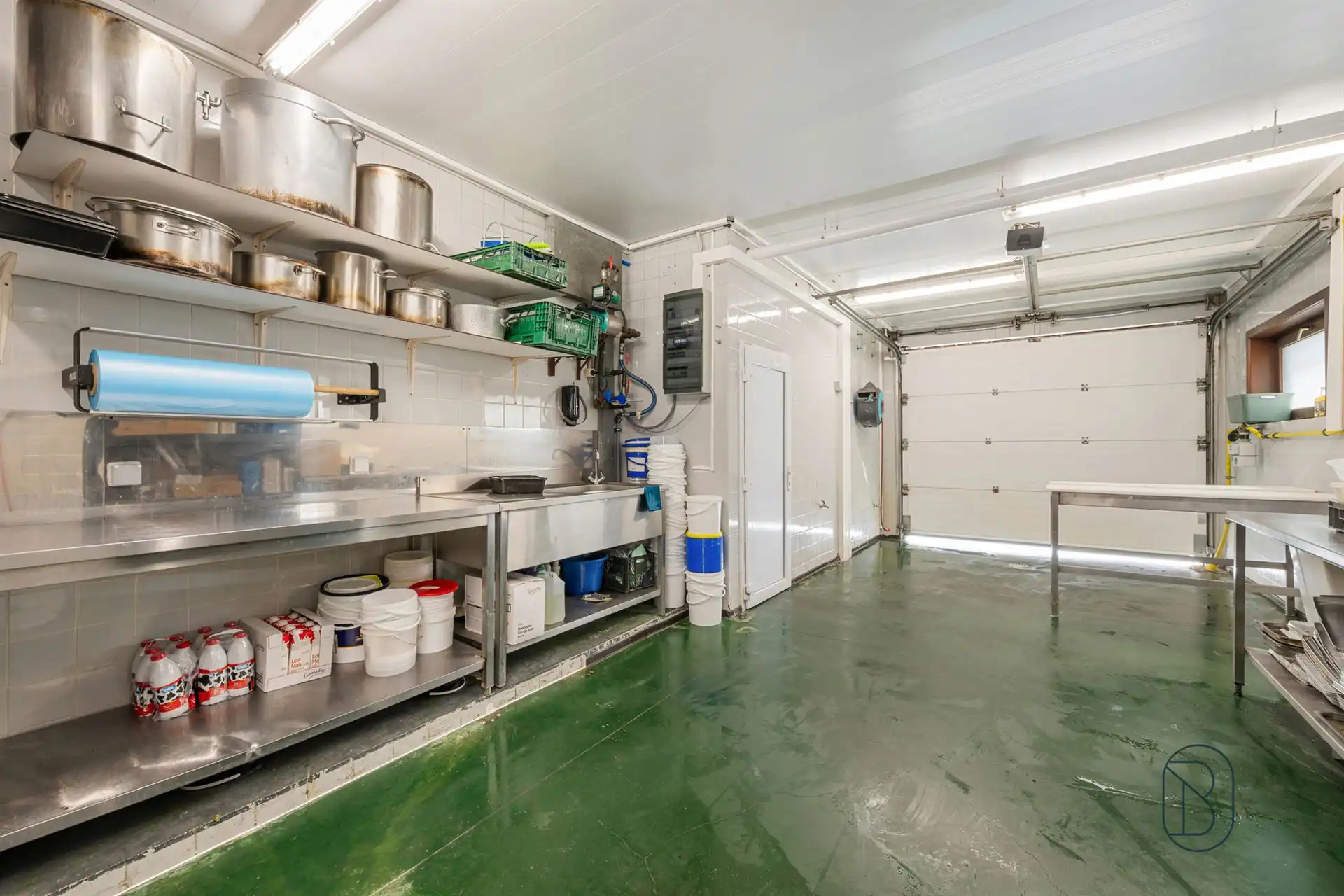 Woning met handelsruimte in centrum Berchem-Kluisbergen foto 21