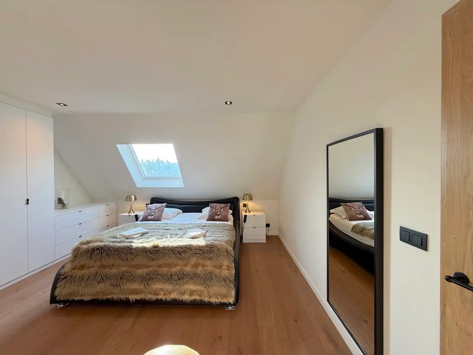 Gemeubeld appartement met 3 slaapkamers, terras en garage foto 23