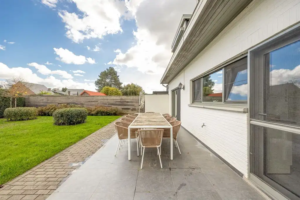 Instapklare villa met 4 à 5 slpk, tuin en EPC B  foto 5