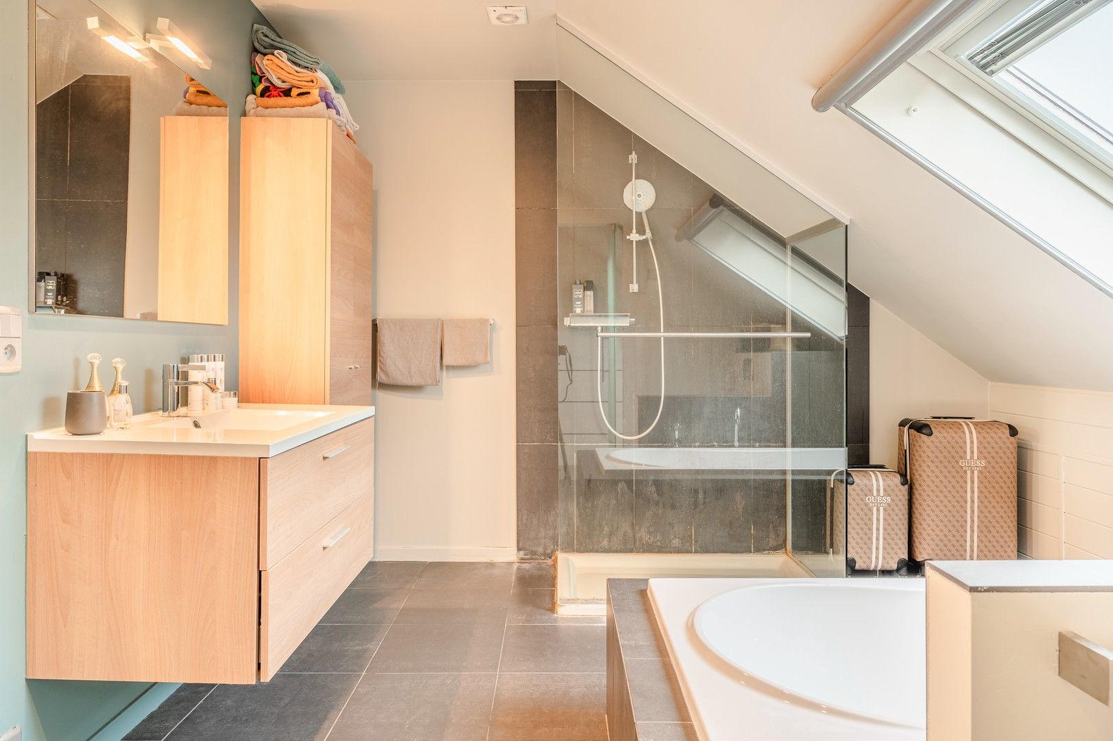 Unieke, landelijk gelegen designers woning foto 20