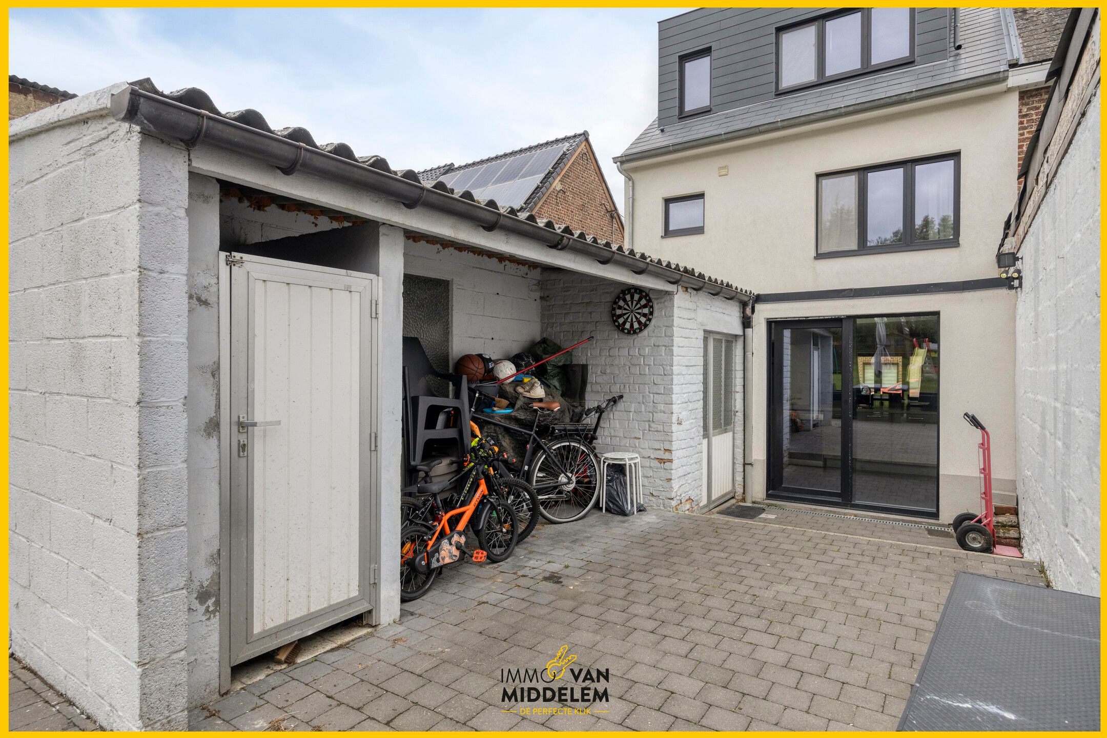 INSTAPKLARE GEZINSWONING MET 3 SLPK, TERRAS, TUIN TE TERNAT foto 15