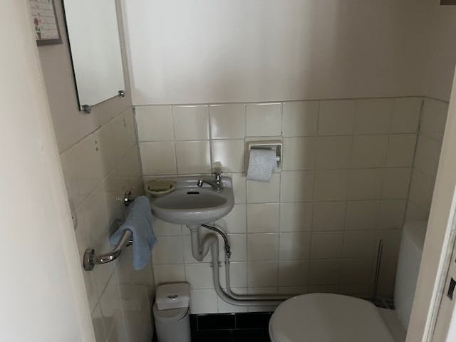 Ruim 3-slaapkamerappartement met terras en garagebox in hartje Genk foto 31