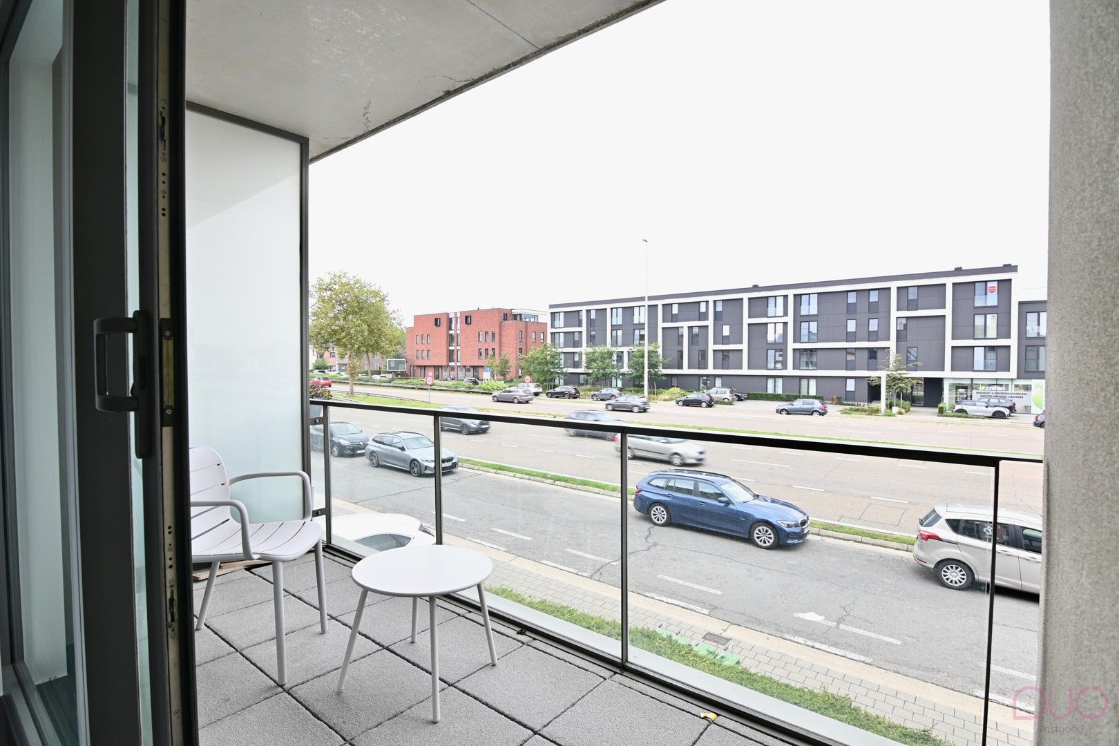 Instapklaar appartement met 2 slaapkamers in het centrum van Hasselt (TOPLOCATIE) met autostaanplaats foto 14