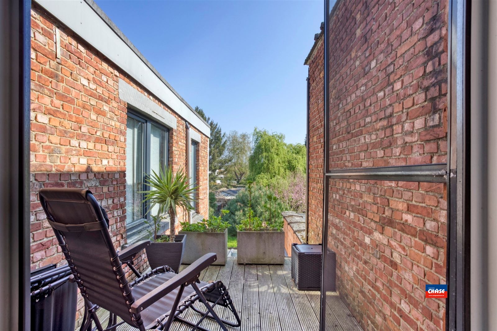 Recent gerenoveerde woning met 3 slaapkamers en tuin foto 20