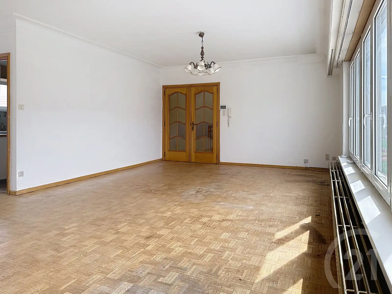 Zeer ruim appartement te koop in het centrum van Ramsel! foto 6