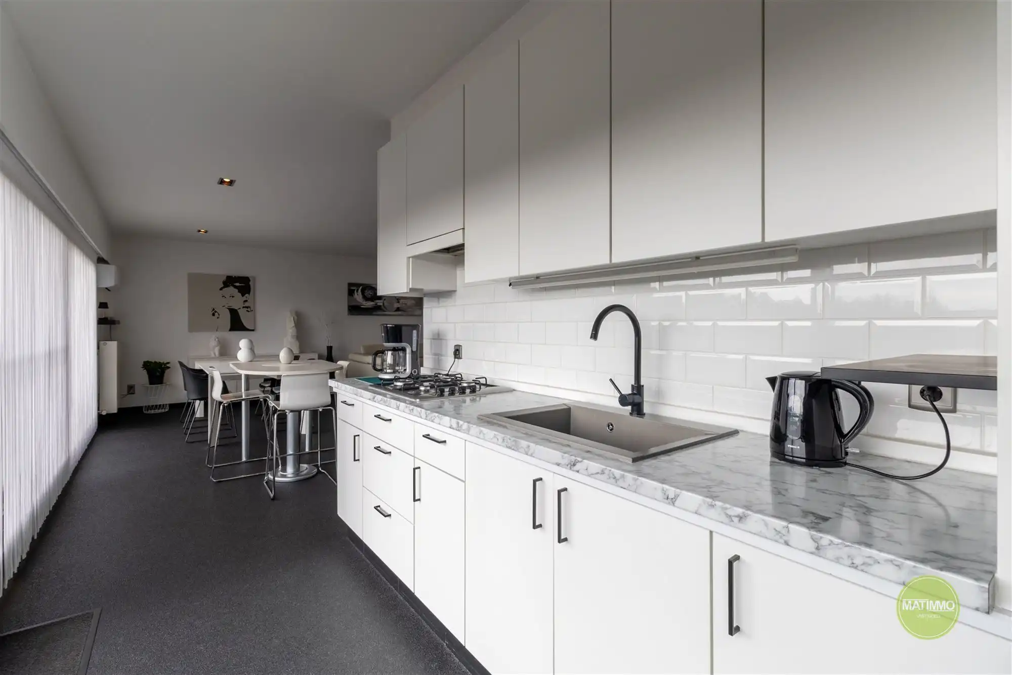 Penthouse met ruim zuidgericht terras en garage in Mol foto 7