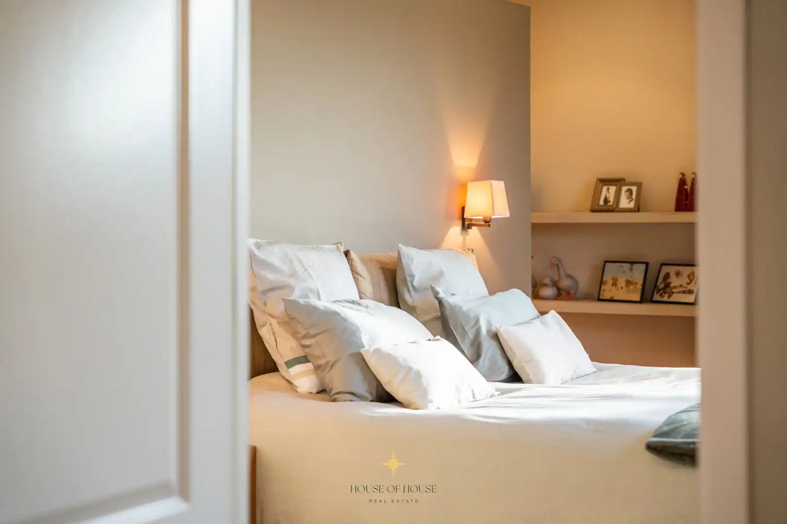 Prachtige villa met loods en serrecomplex op ± 2 HA te Laarne zonder bedrijfsovername foto 18