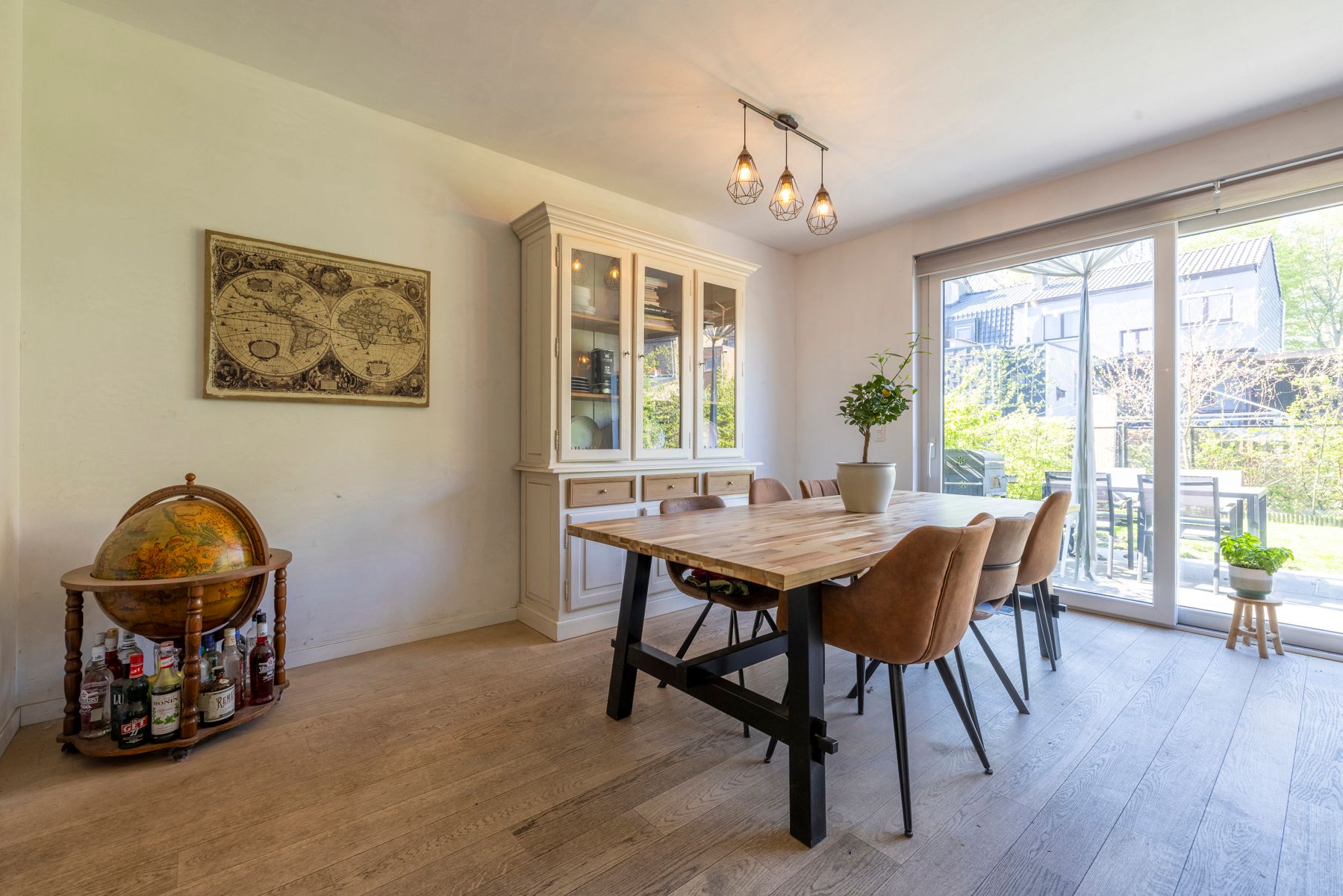 Heel recente woning met 3 slaapkamers en tuin foto 5
