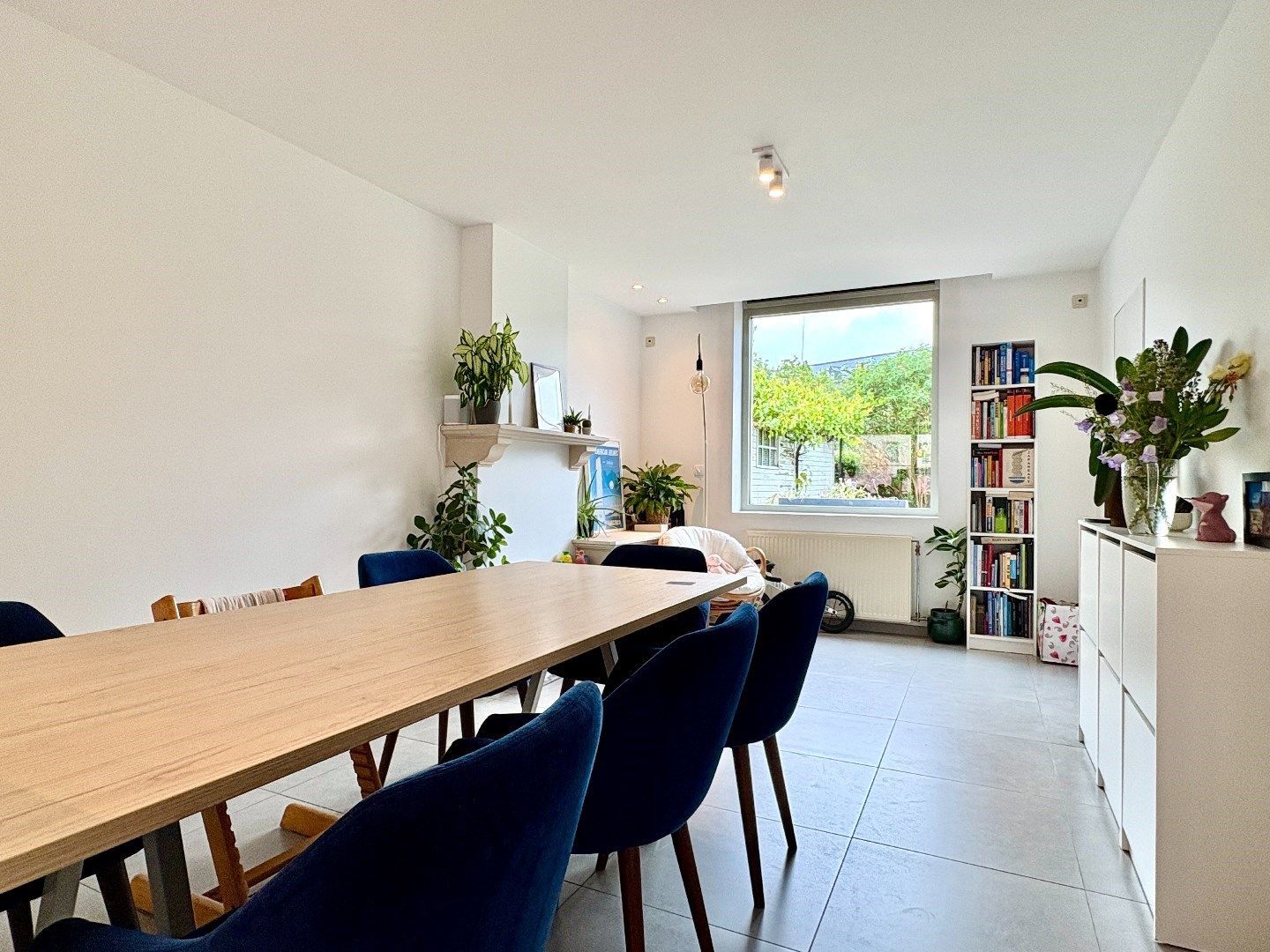 Hoogwaardig gerenoveerde woning in het centrum van Kuurne met garage. foto 6