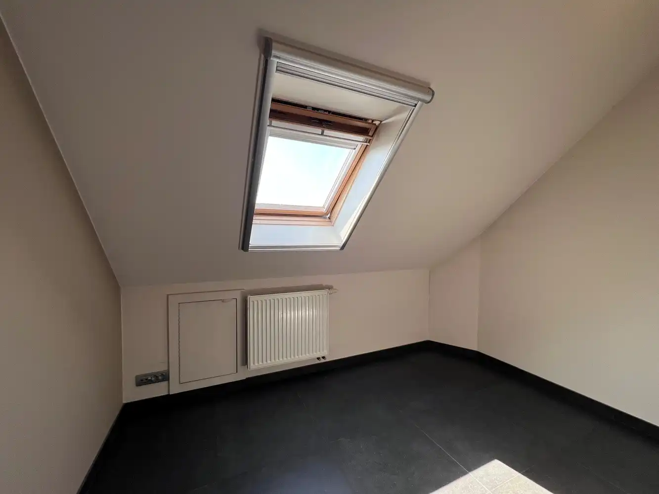 Instapklare woning met 5 slaapkamers en praktijk/kantoorruimte foto 23