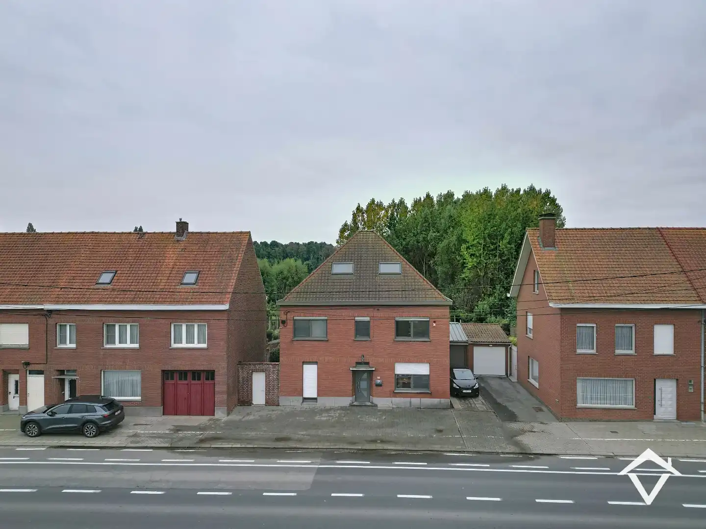 Instapklare woning met 3 slaapkamers, grote tuin en garage te Staden foto 30
