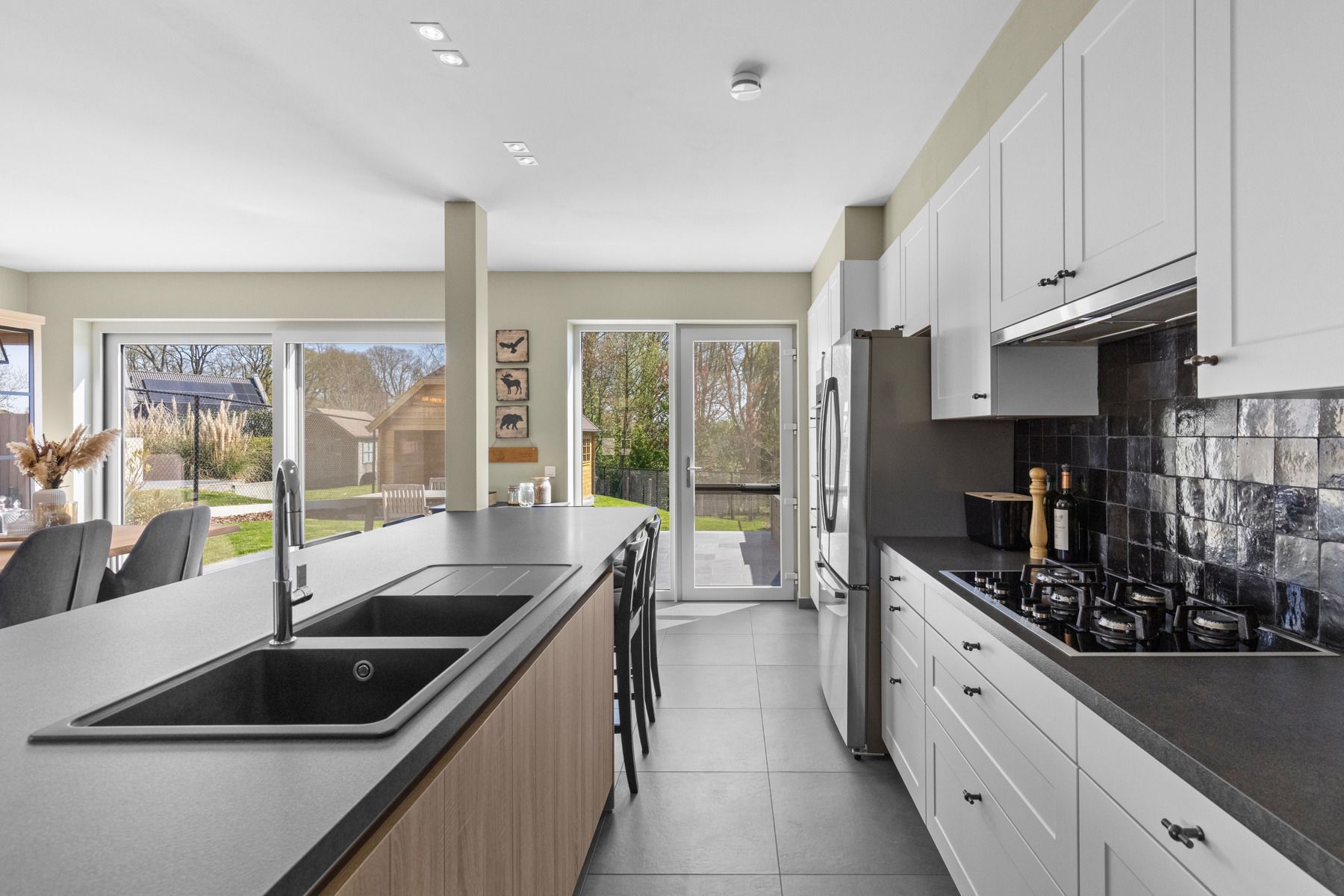 Stijlvol en energiezuinig wonen in hartje Dikkelvenne! foto 11