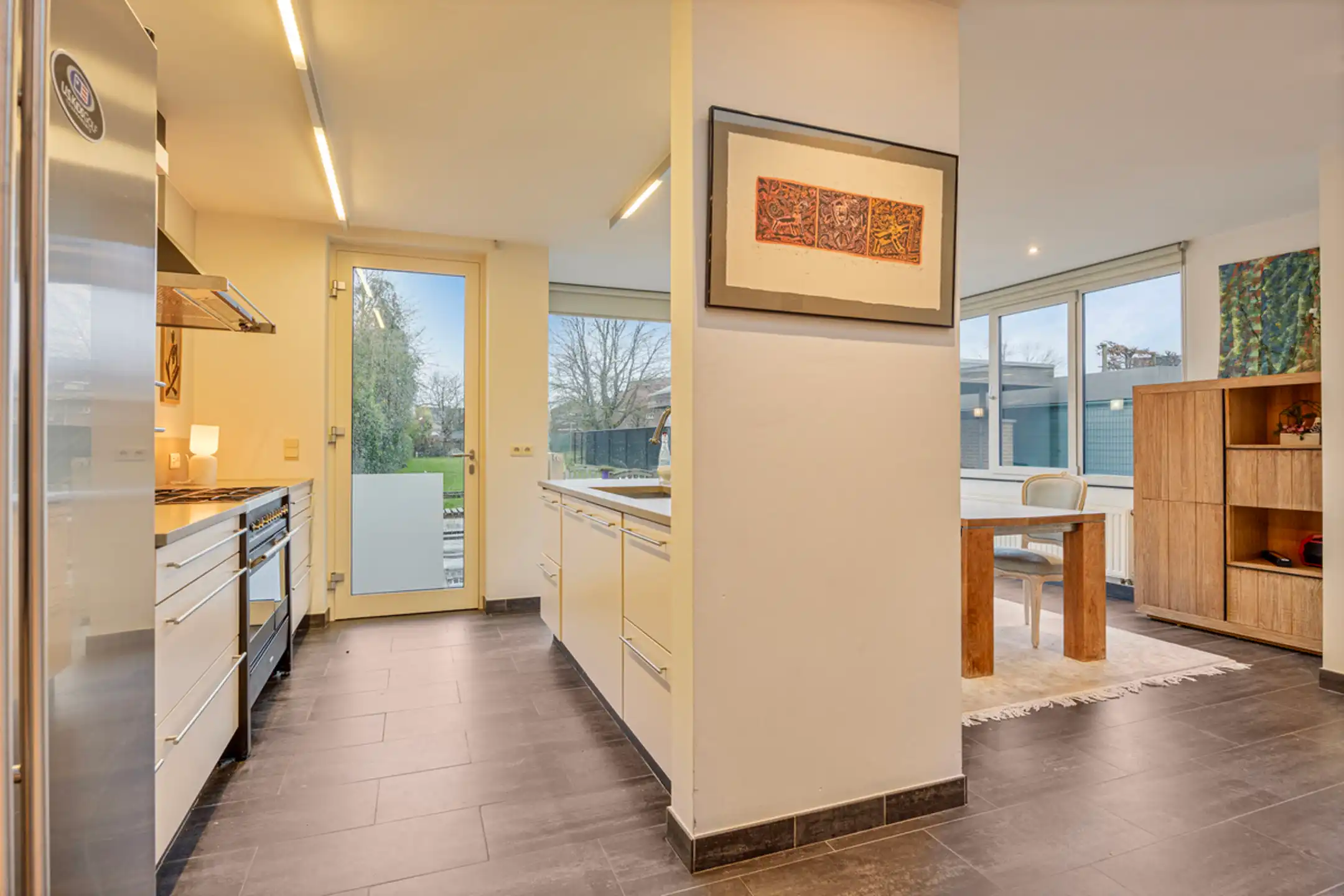 Charmante bemeubelde woning op toplocatie in Lanaken foto 5