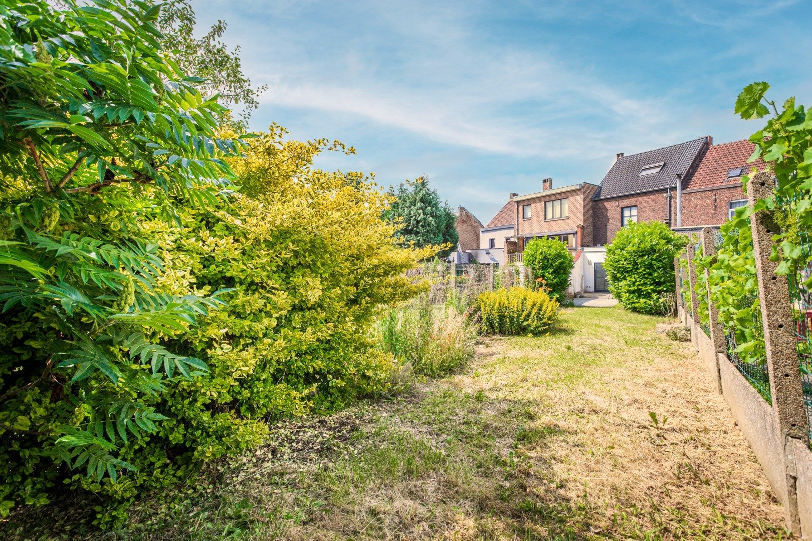 Instapklare woning met 3 slaapkamers, tuin en uitstekende ligging te Halle foto 11