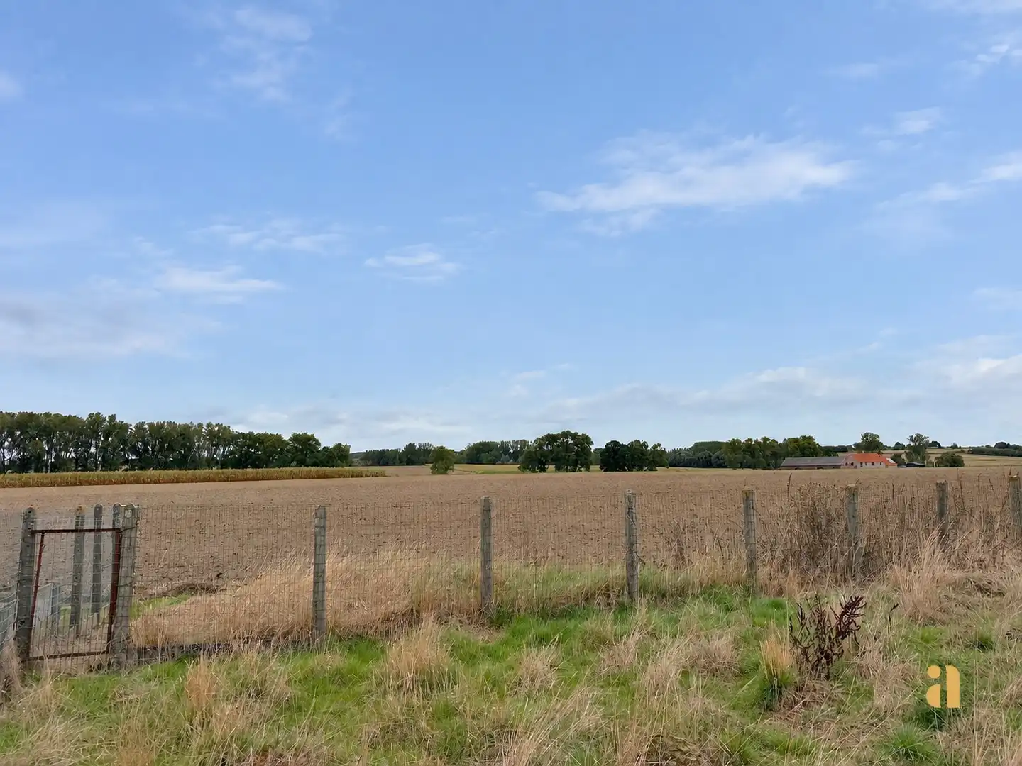 Rustig gelegen hoeve met weids landelijk uitzicht foto 6