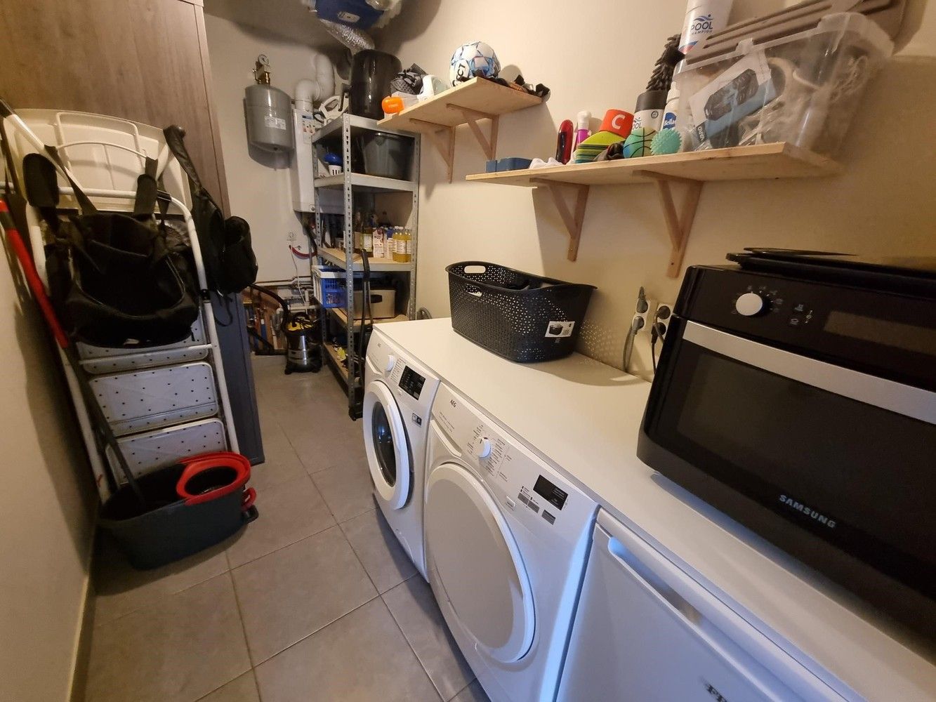 Gelijkvloers appartement 117m² met 2 slaapkamers, ruime badkamer, tuin en staanplaats met kelderberging foto 10