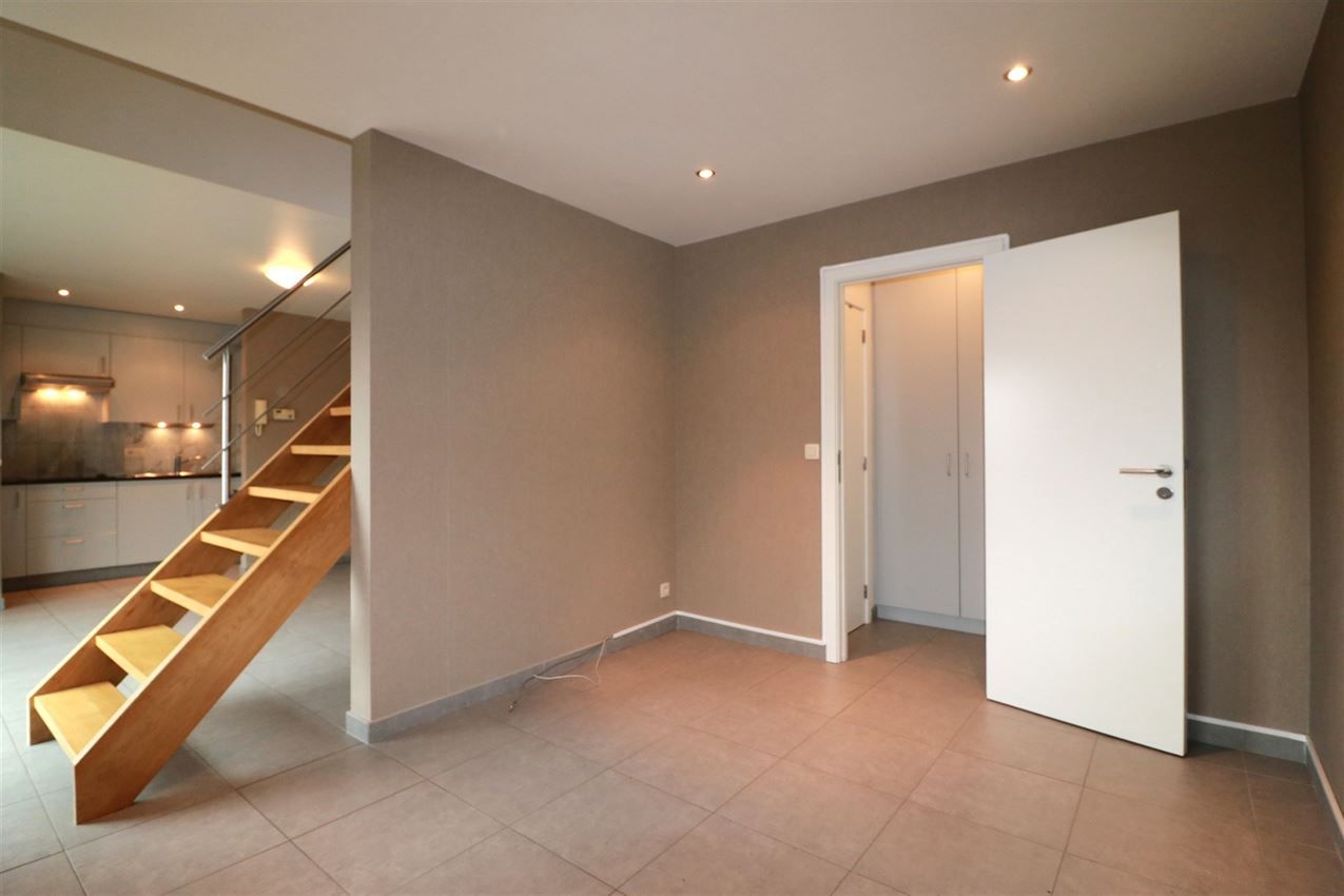 Duplex met 2 grote slpk, zuidterras, nabij station foto 7