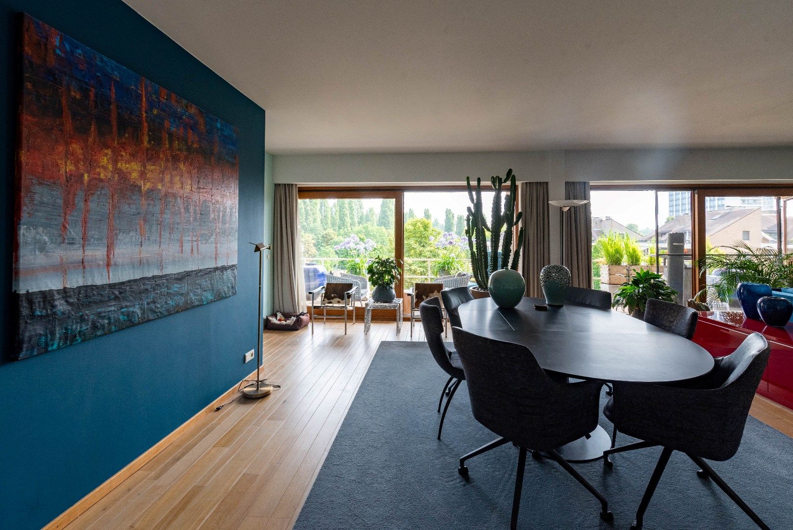 Ruim appartement met terras foto 5