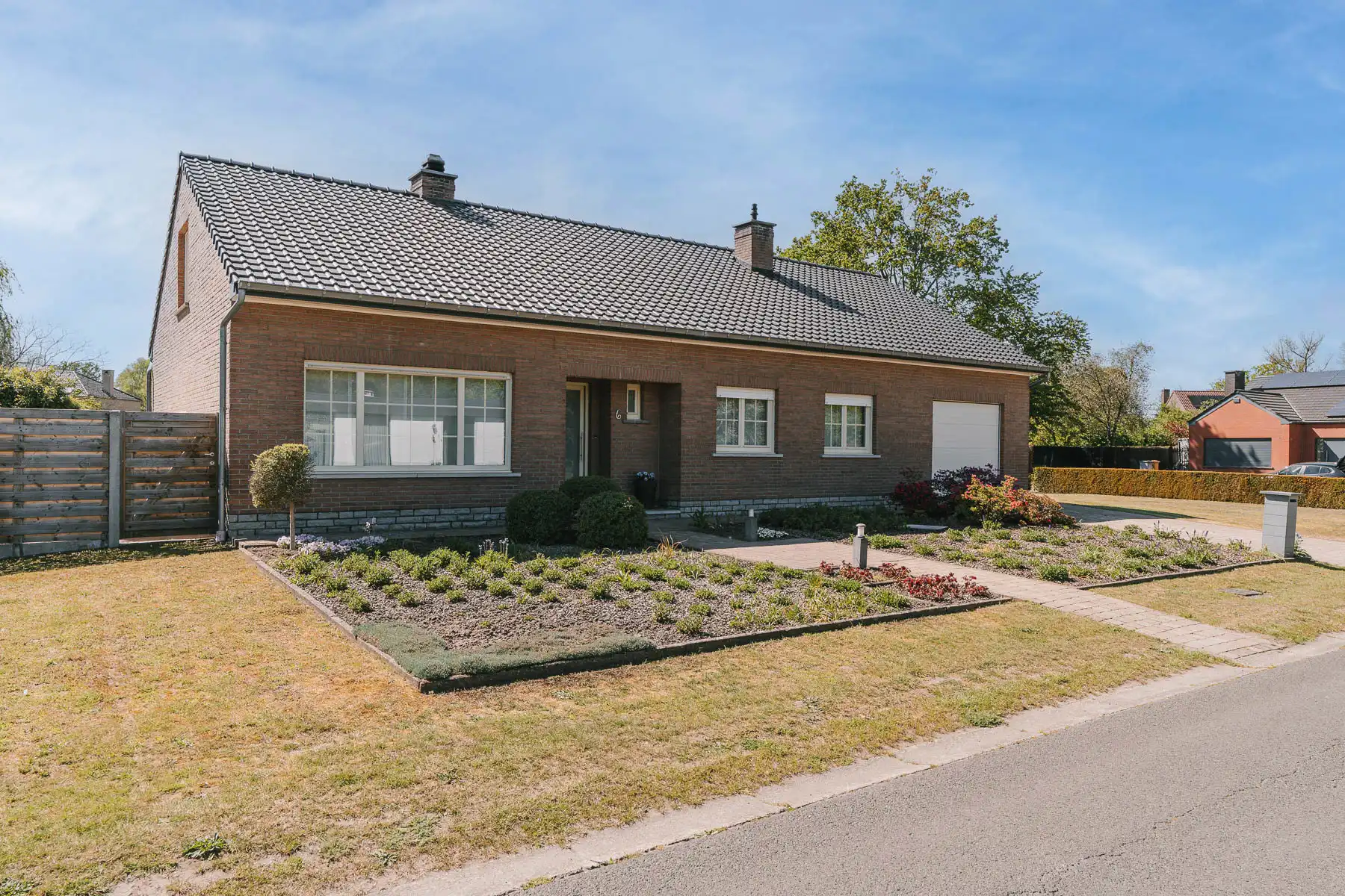 Instapklare en tip-top onderhouden open bebouwing in een kindvriendelijke buurt foto 2